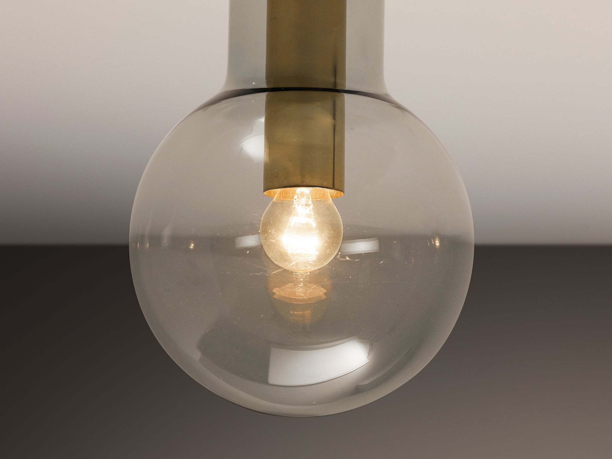 RAAK Ceiling Light 'Maxi-Light Bulb' in Smoked Glass and Brass Lighting Morentz