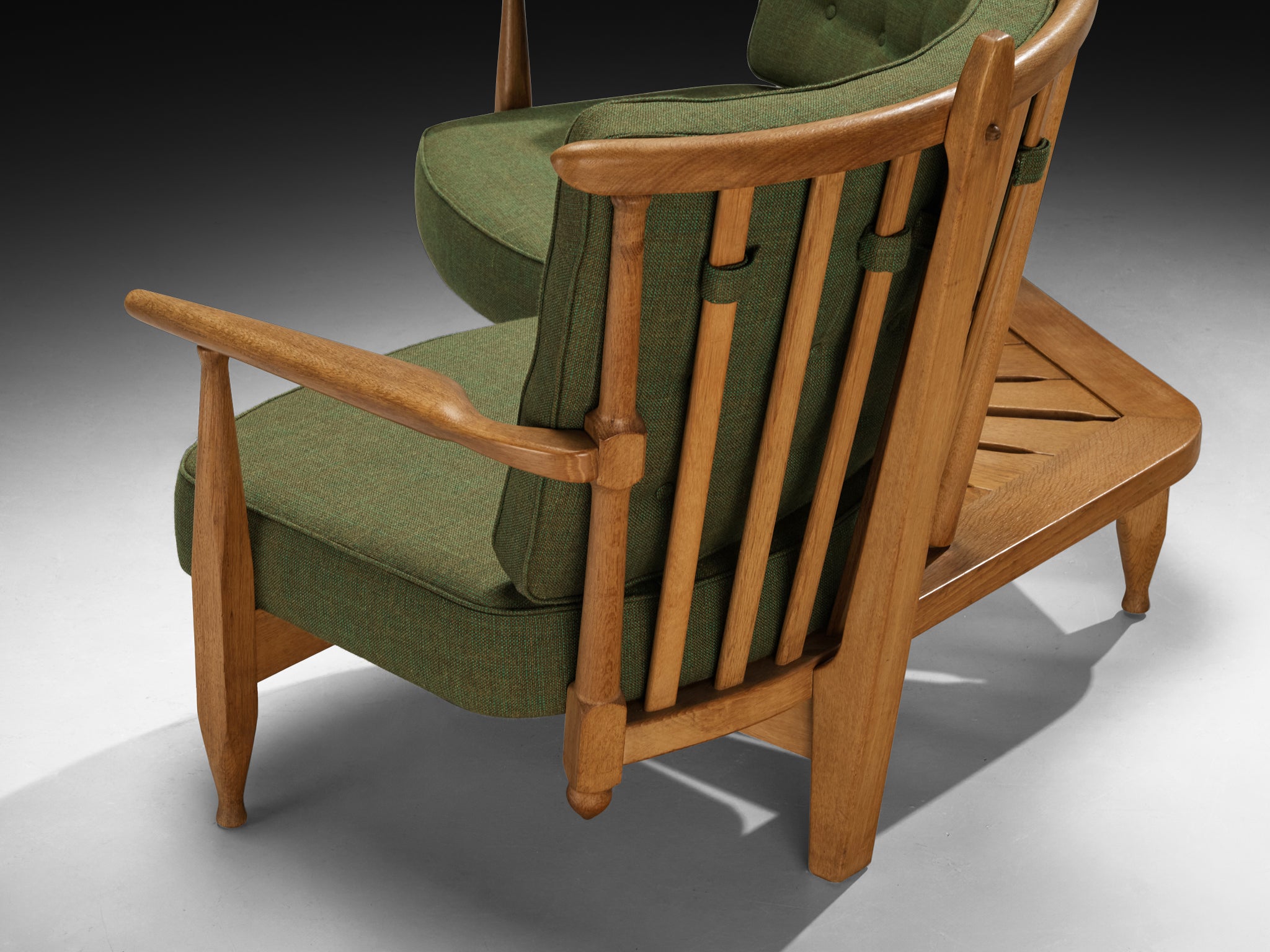 Guillerme & Chambron Lounge Set with Connecting Table in Solid Oak Seating Morentz