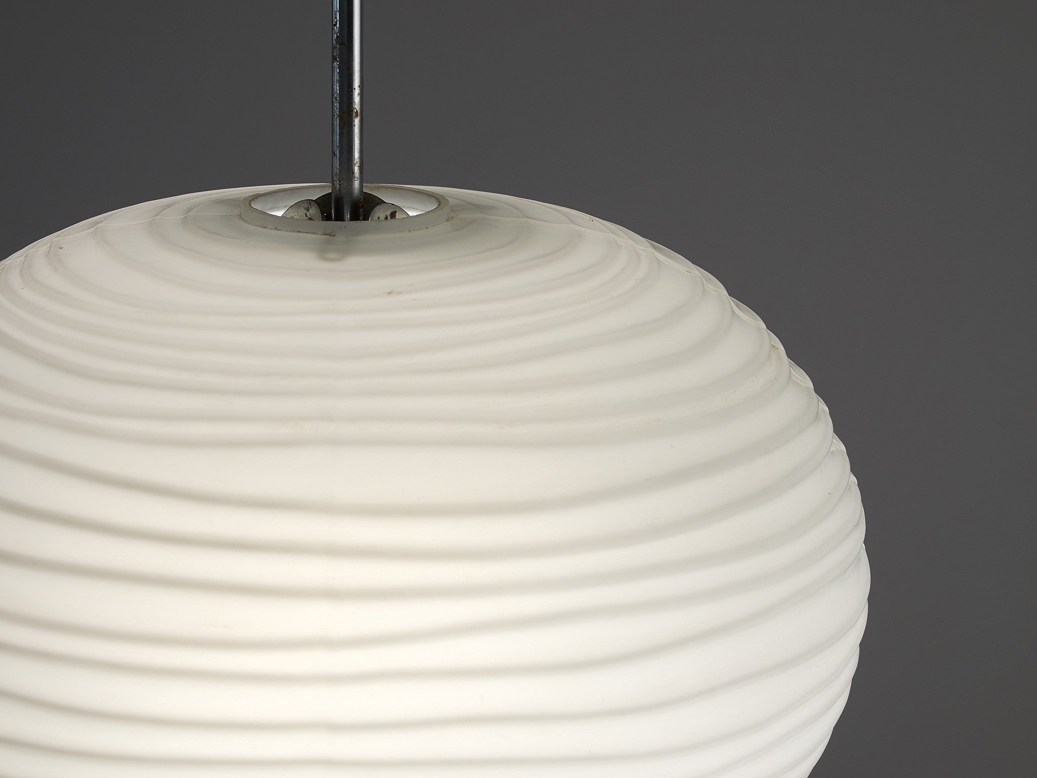 Pendants in White Glass lighting Morentz