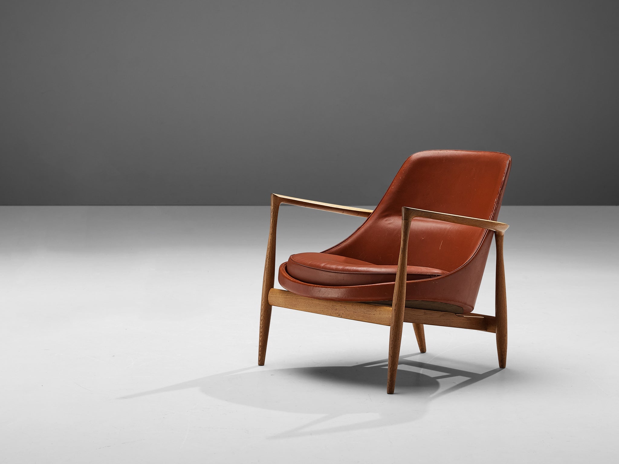 Ib Kofod-Larsen 'Elizabeth' Lounge Chair in Original Leather seating Morentz