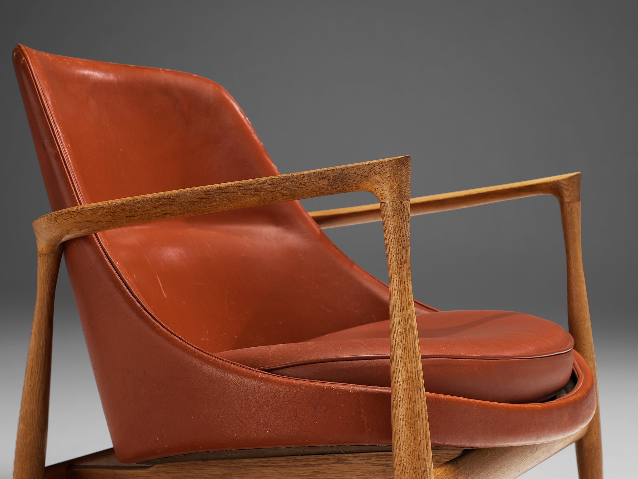 Ib Kofod-Larsen 'Elizabeth' Lounge Chair in Original Leather seating Morentz