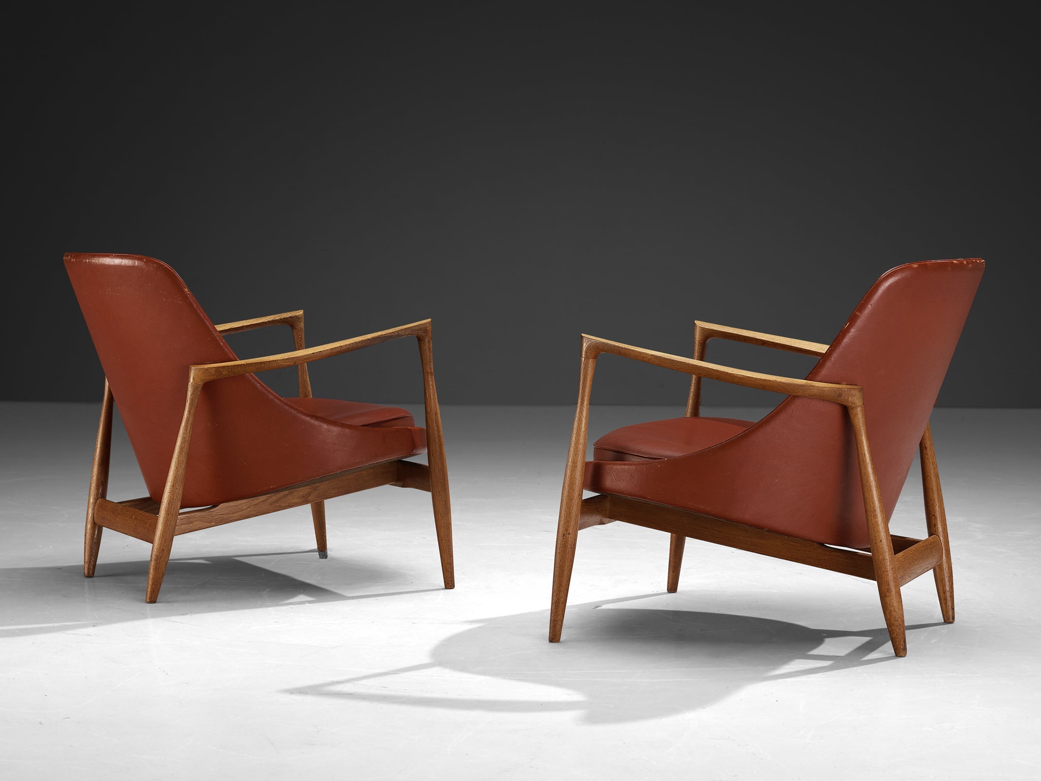 Ib Kofod-Larsen 'Elizabeth' Chairs in Original Leather seating Morentz