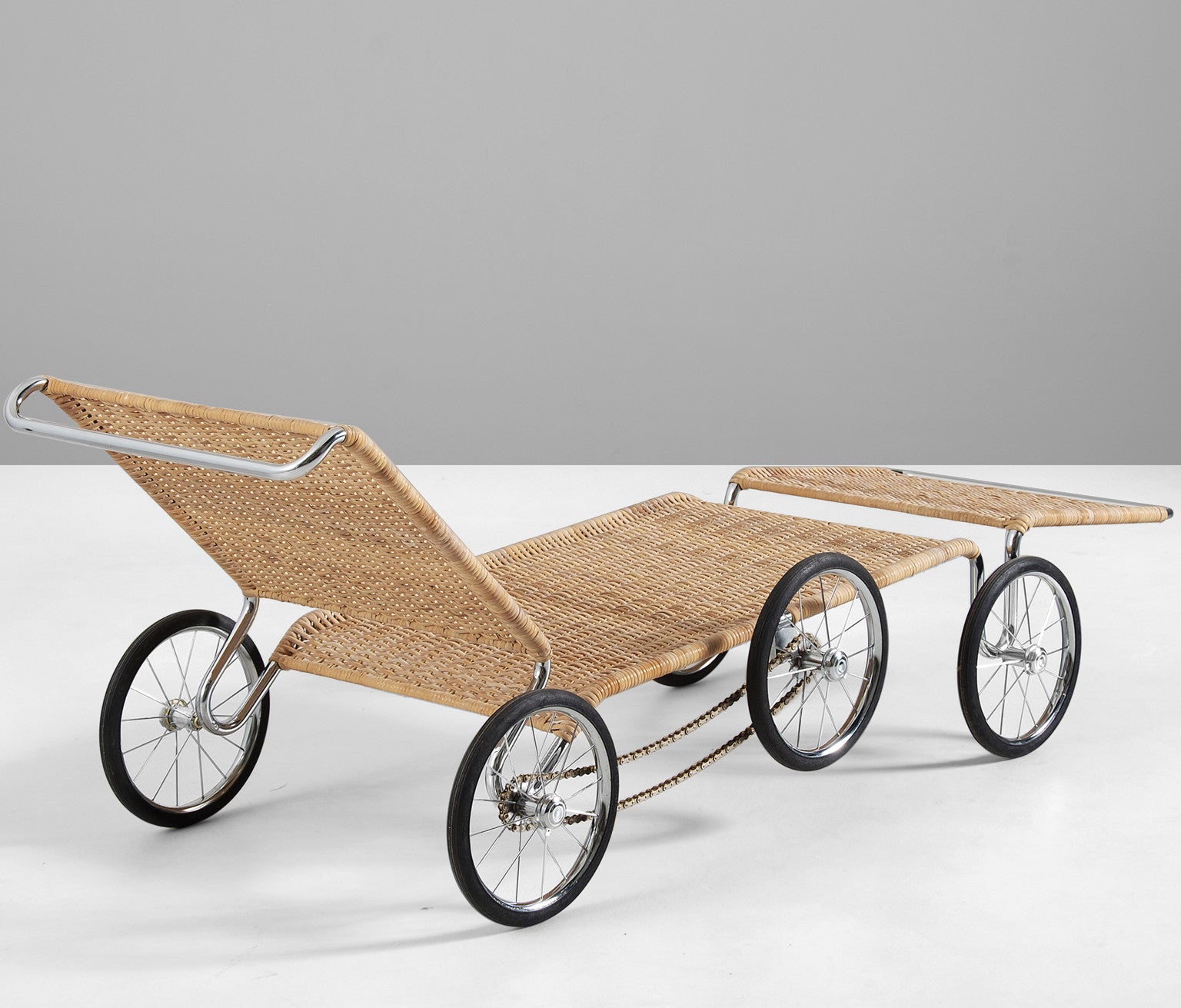 Marcel Breuer for Tecta 'The Mobile Manifesto' Chaise Longue in Cane Wicker Seating Morentz