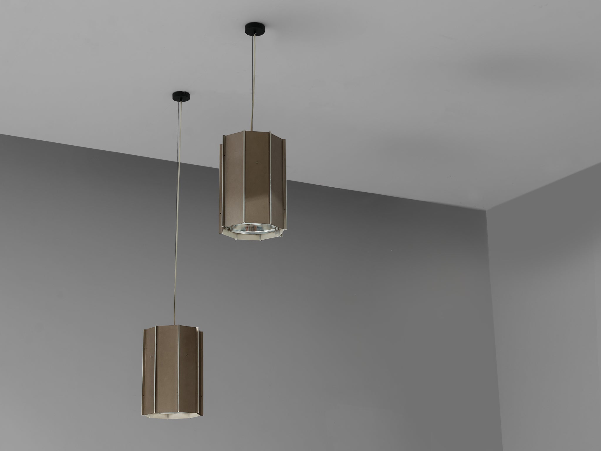 Large RAAK Pendants Model 'B-1011' in Aluminum and Perspex lighting Morentz