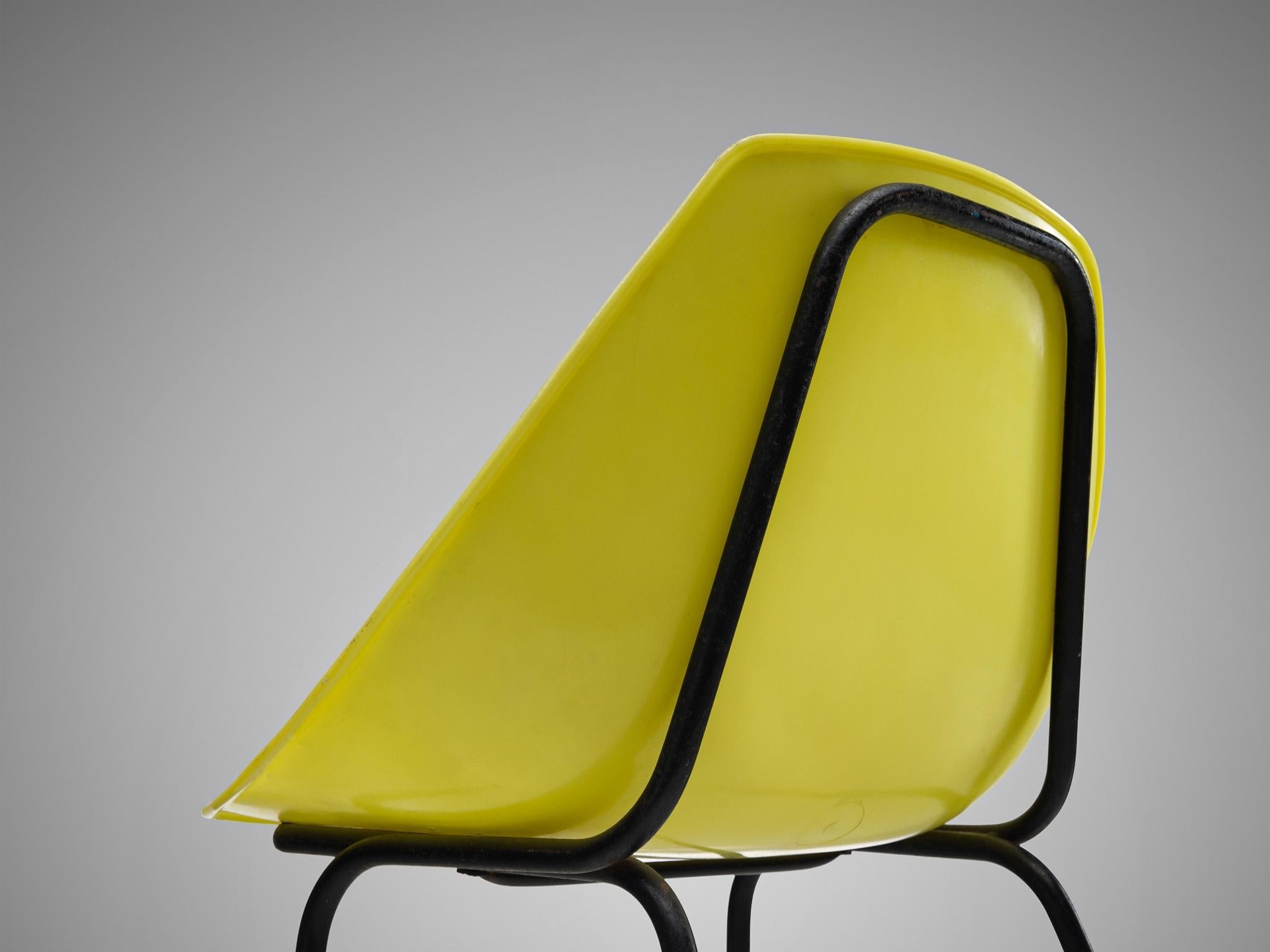 Pierre Guariche for Meurop Set of Six 'Coquillage' Dining Chairs seating Morentz