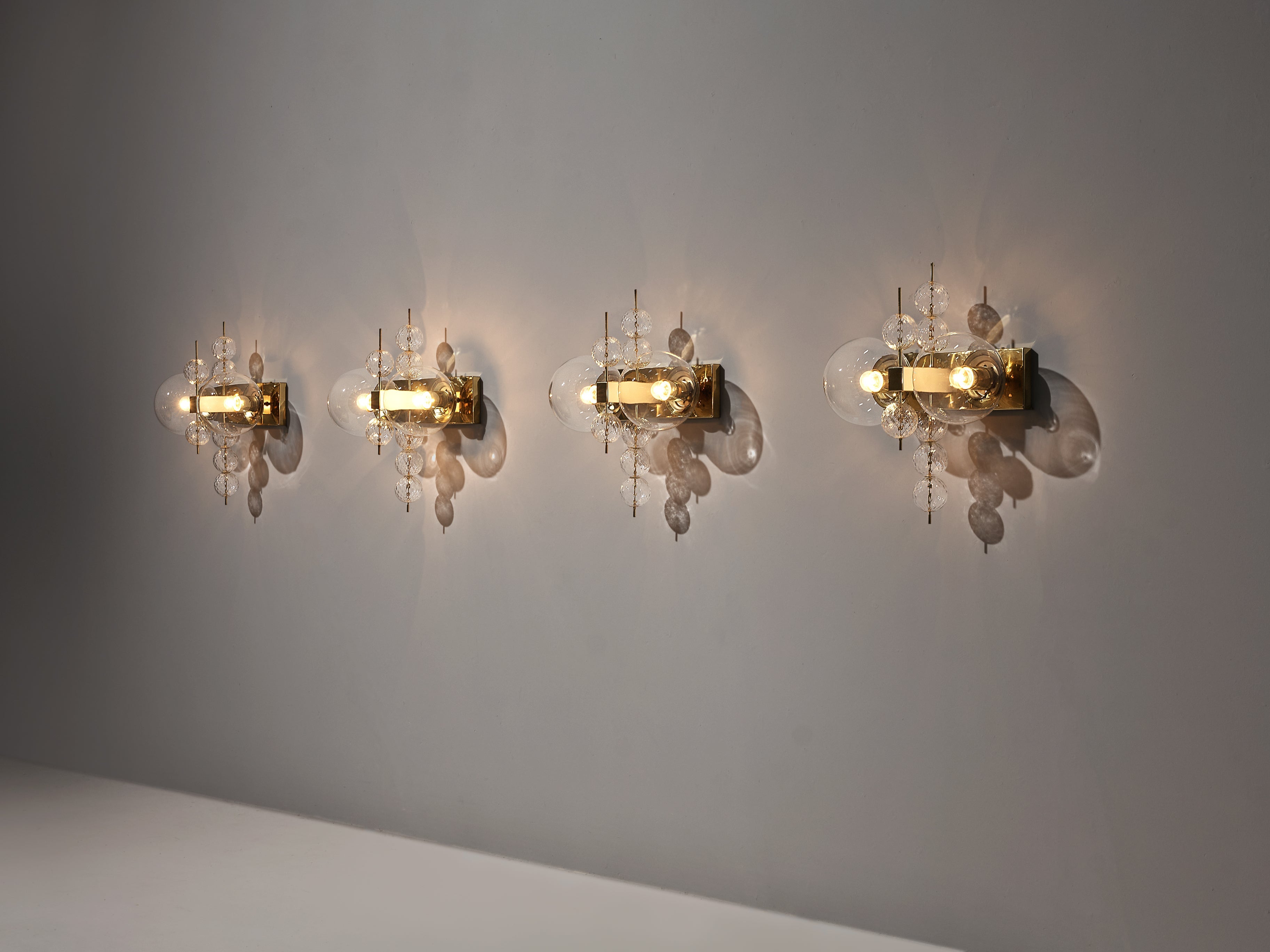Wall Lights in Brass and Glass lighting Morentz