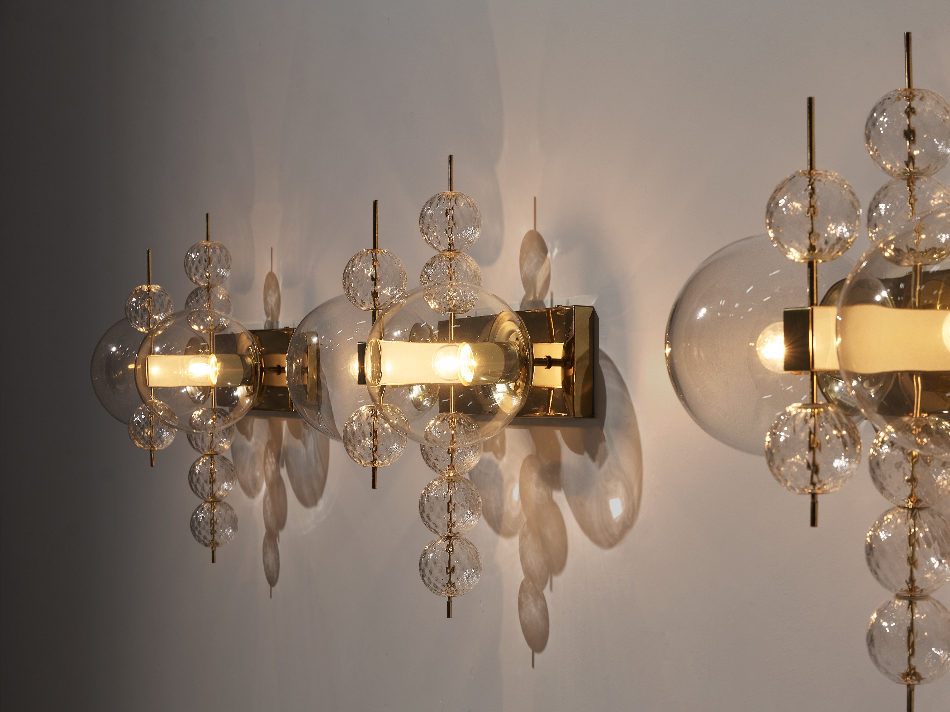 Wall Lights in Brass and Glass lighting Morentz