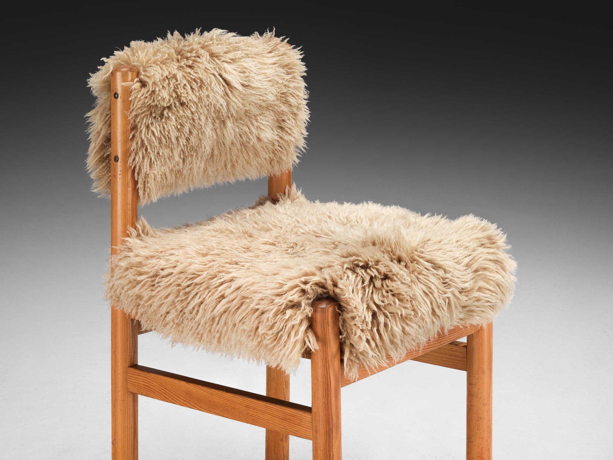Dining Chairs in Pine and Sheepskin Seating Morentz