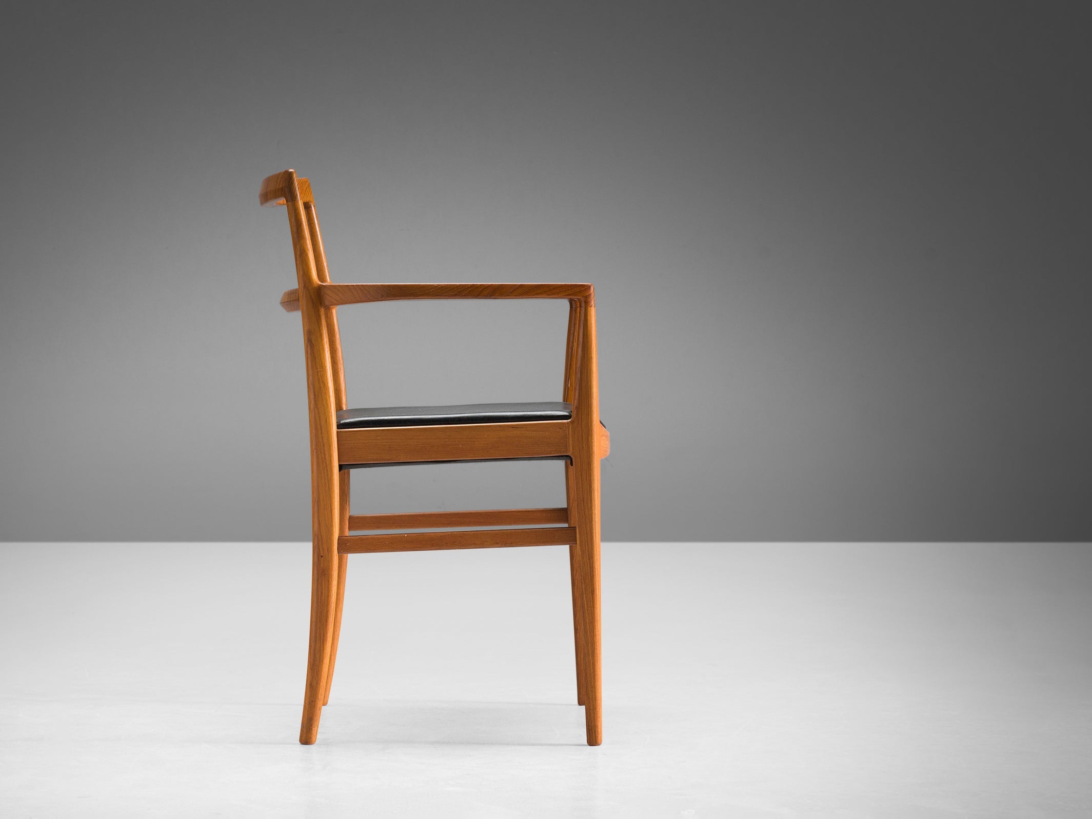 Arne Vodder for Sibast Møbler Armchair in Teak and Leather seating Morentz