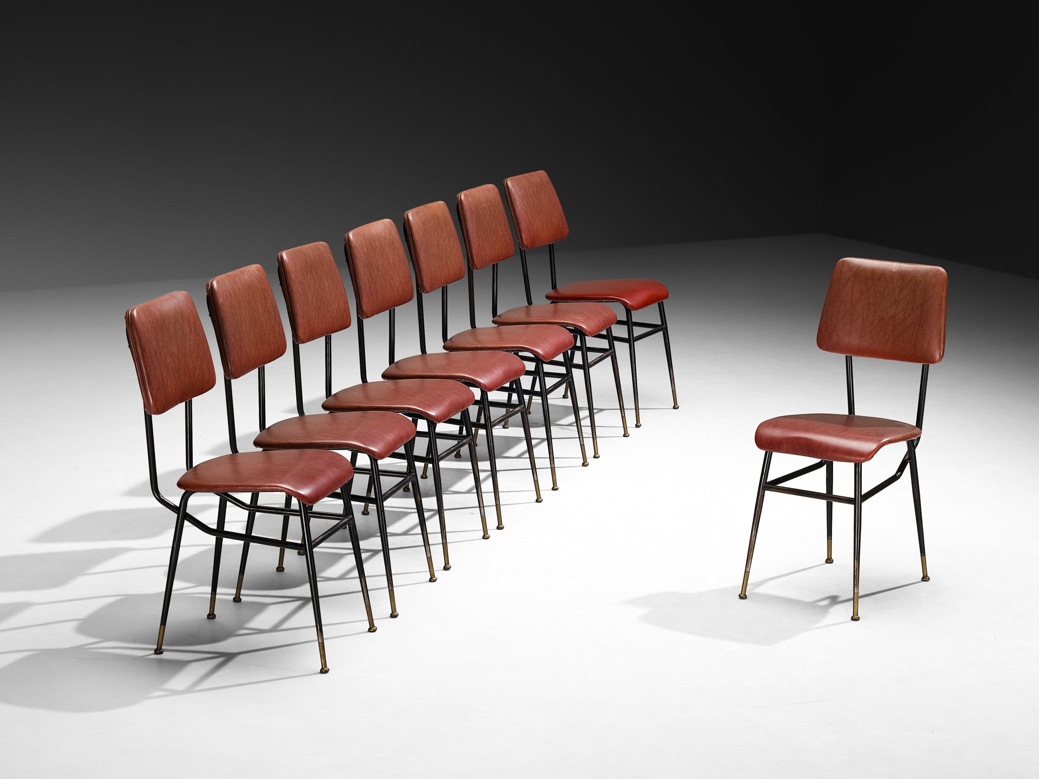 Mid-century Modern Set of Eight Italian Dining Chairs with Brass Feet Seating Morentz