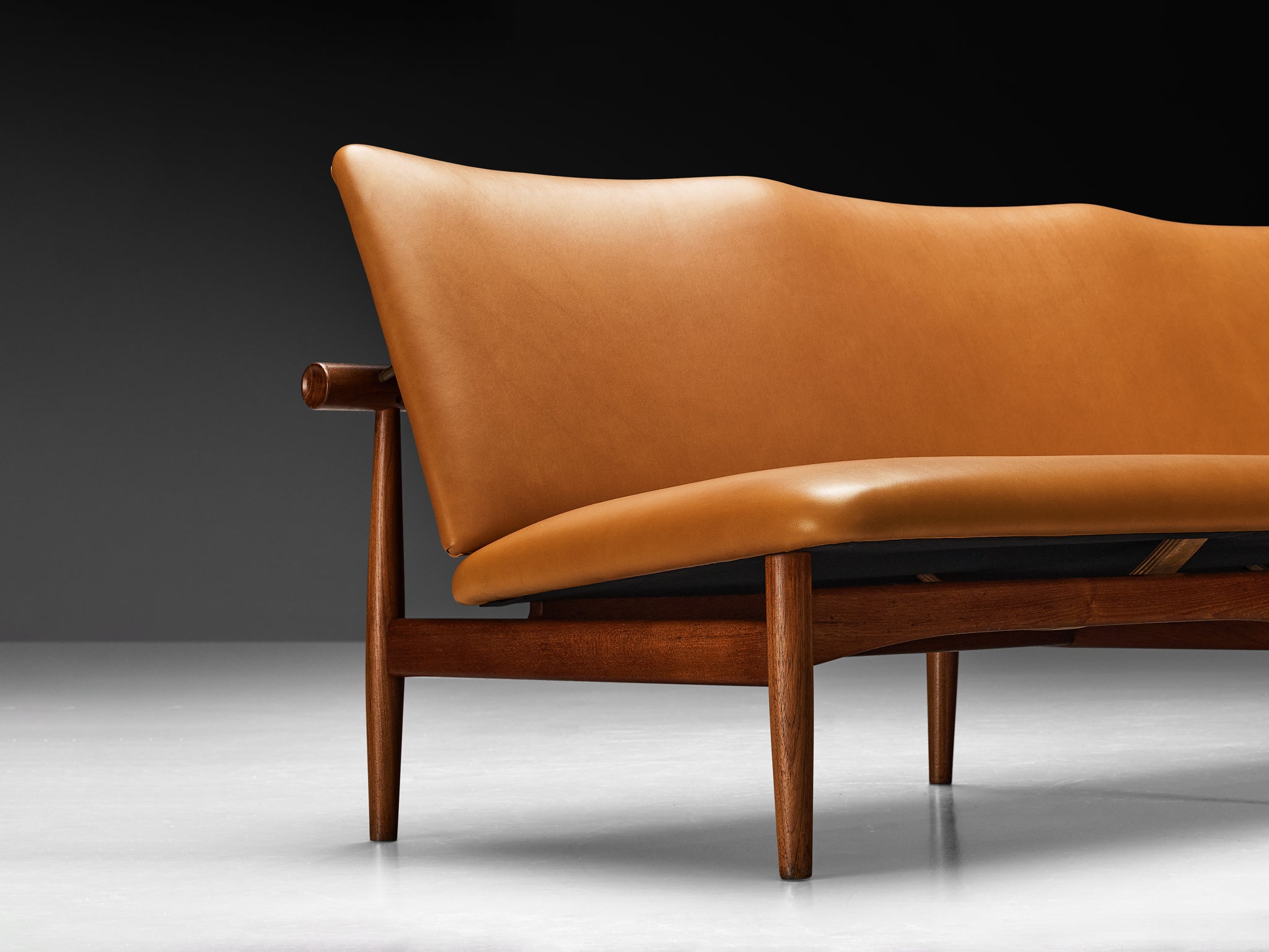 Finn Juhl for France & Søn ‘Japan’ Sofa in Teak and Cognac Leather Seating Morentz