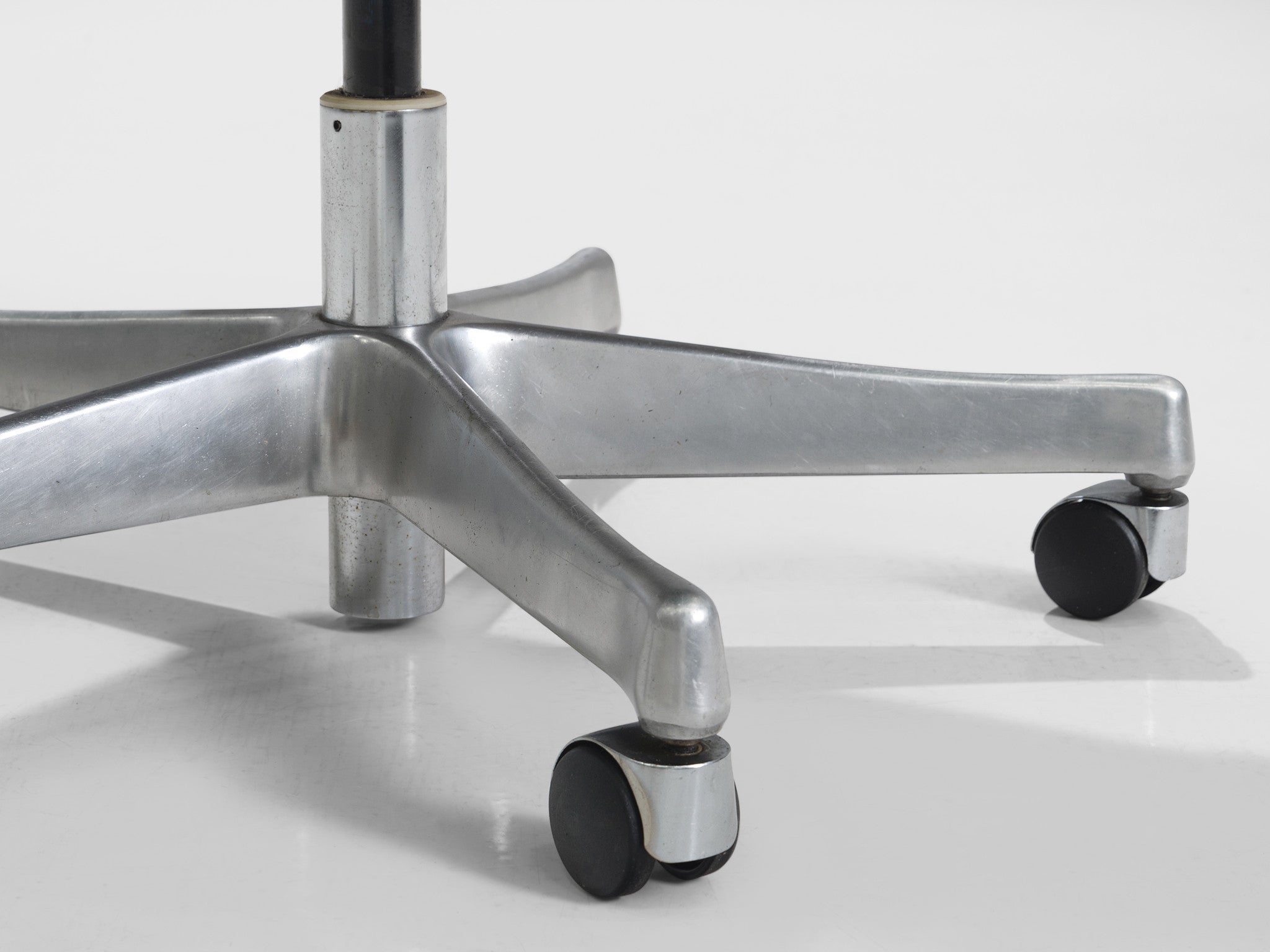 Black Leather Conference Chair seating Morentz