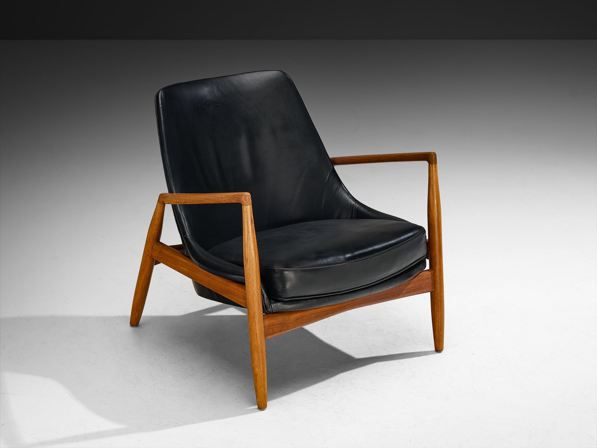 Ib Kofod-Larsen 'Seal' Lounge Chair in Black Leather Seating Morentz