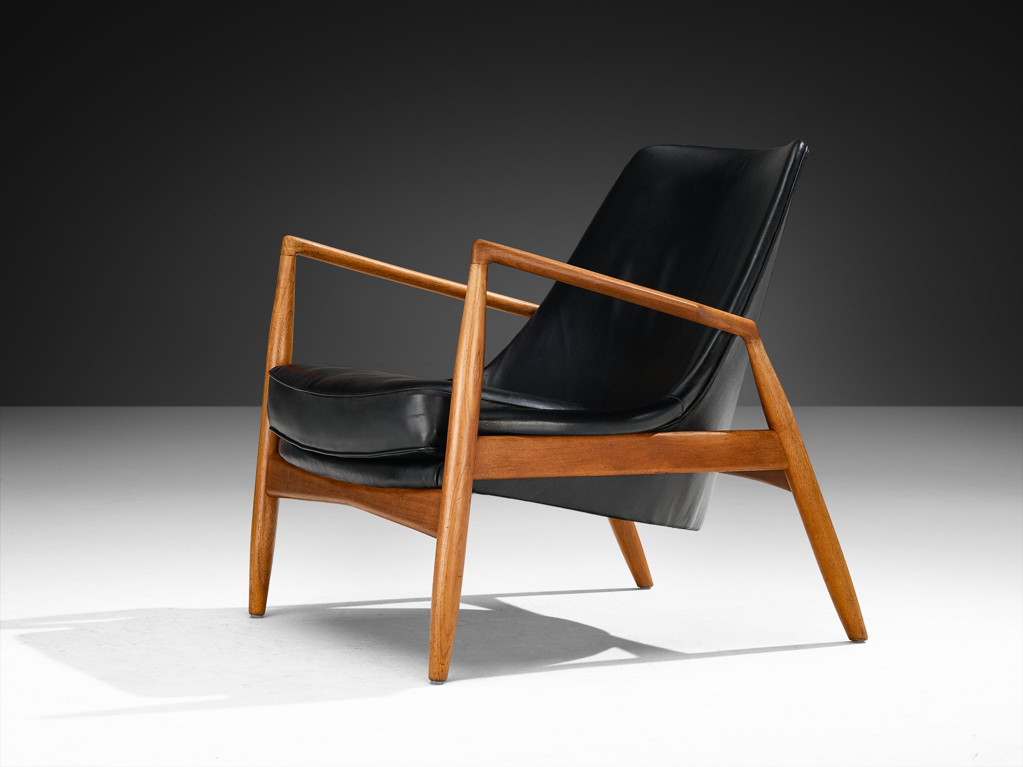 Ib Kofod-Larsen 'Seal' Lounge Chair in Black Leather Seating Morentz