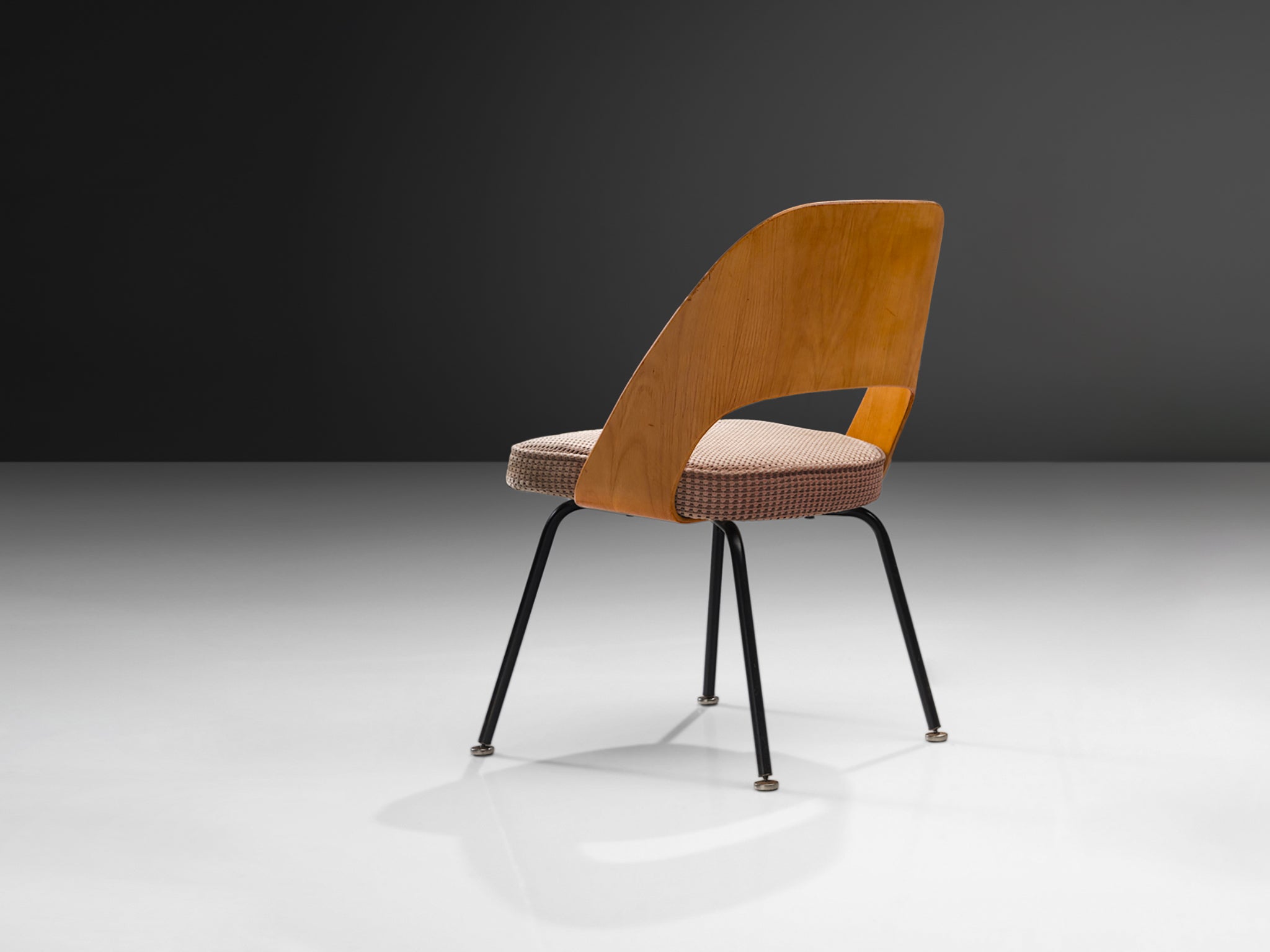 Eero Saarinen for Knoll International Dining Chair in Plywood Seating Morentz