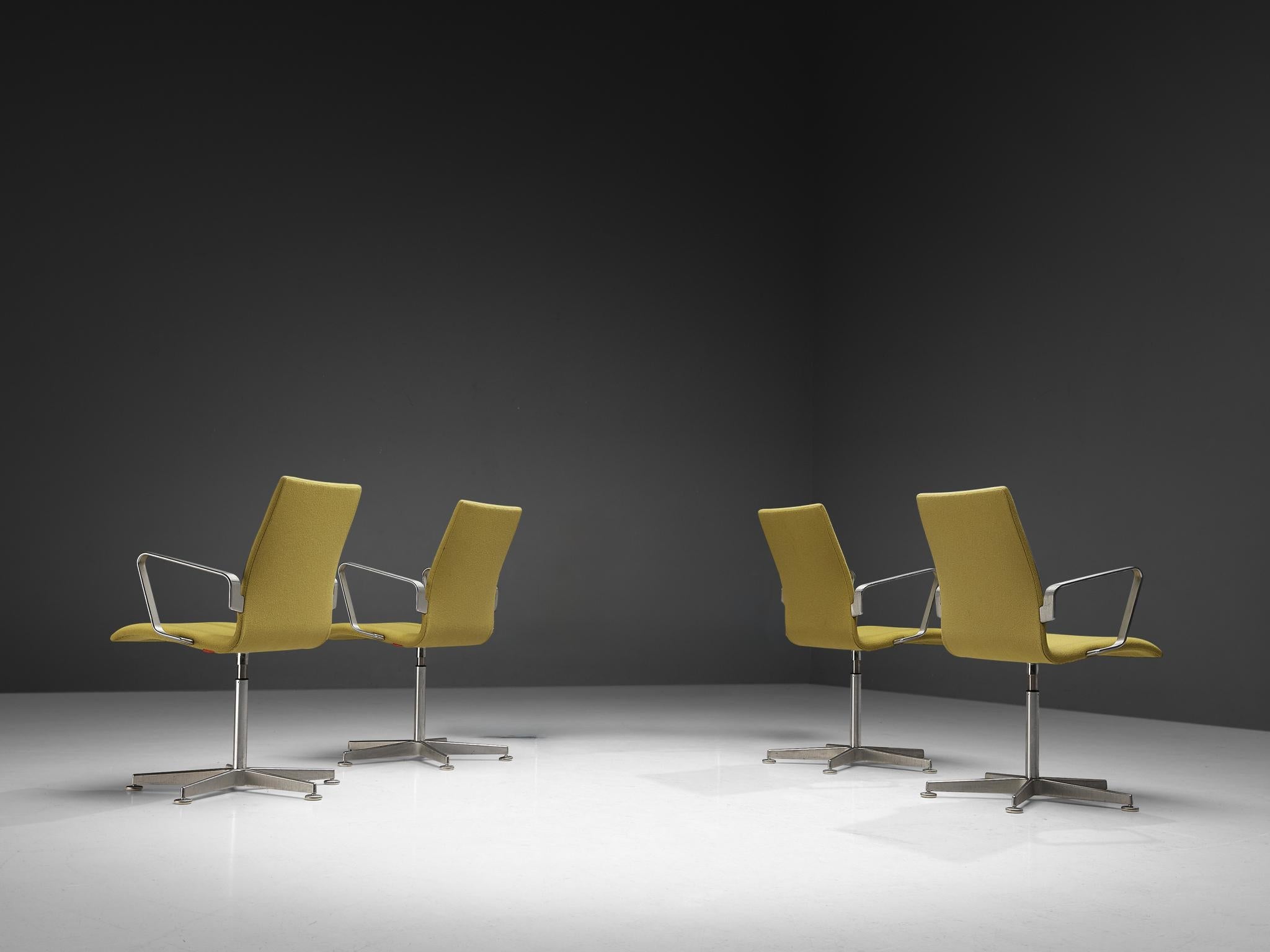 Arne Jacobsen for Fritz Hansen Set of Four 'Oxford' Chairs seating Morentz