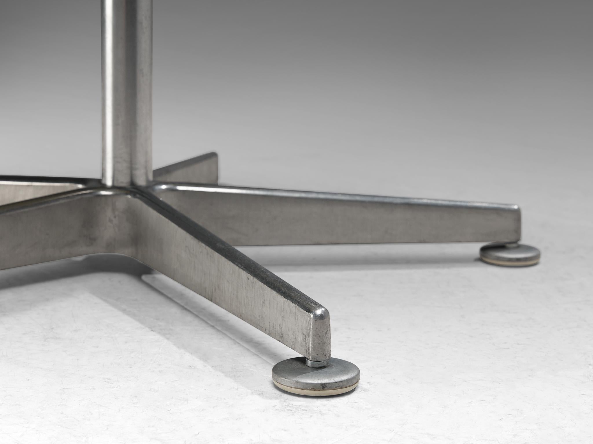 Arne Jacobsen for Fritz Hansen Set of Four 'Oxford' Chairs seating Morentz