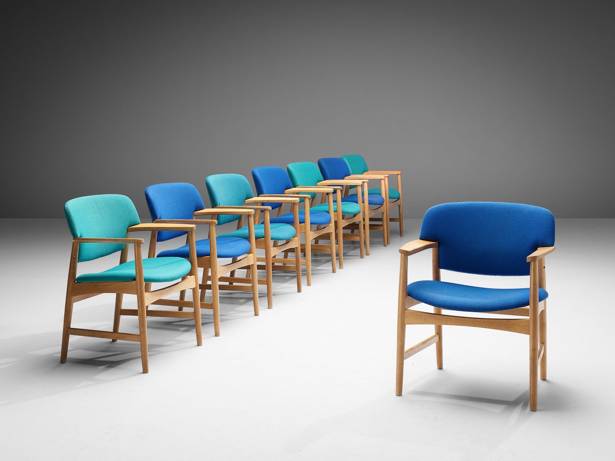 Larsen & Bender-Madsen for Fritz Hansen Set of Eight Dining Chairs in Oak seating Morentz