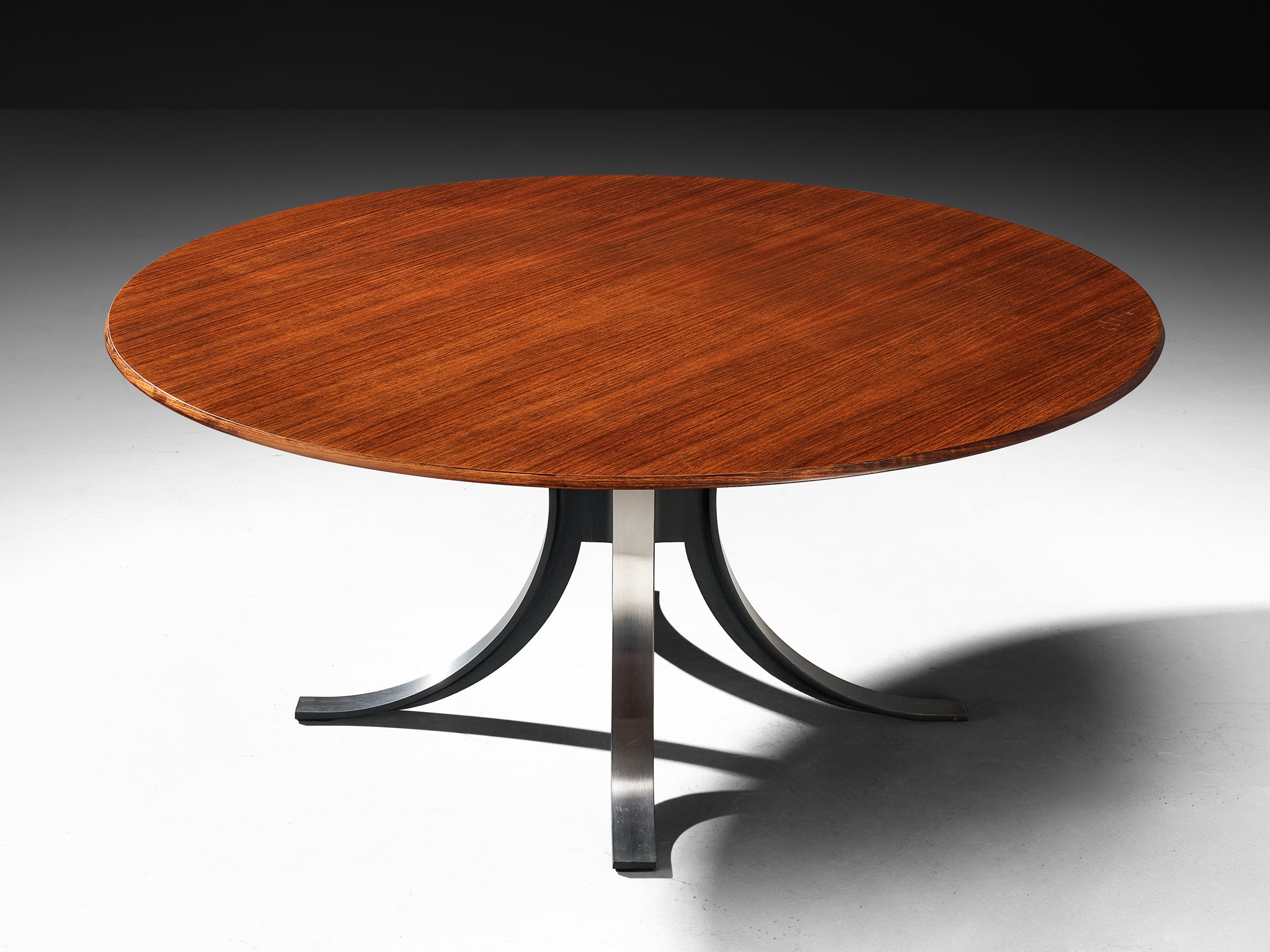 Osvaldo Borsani and Eugenio Gerli for Tecno Round 'T69' Dining Table Tables Morentz