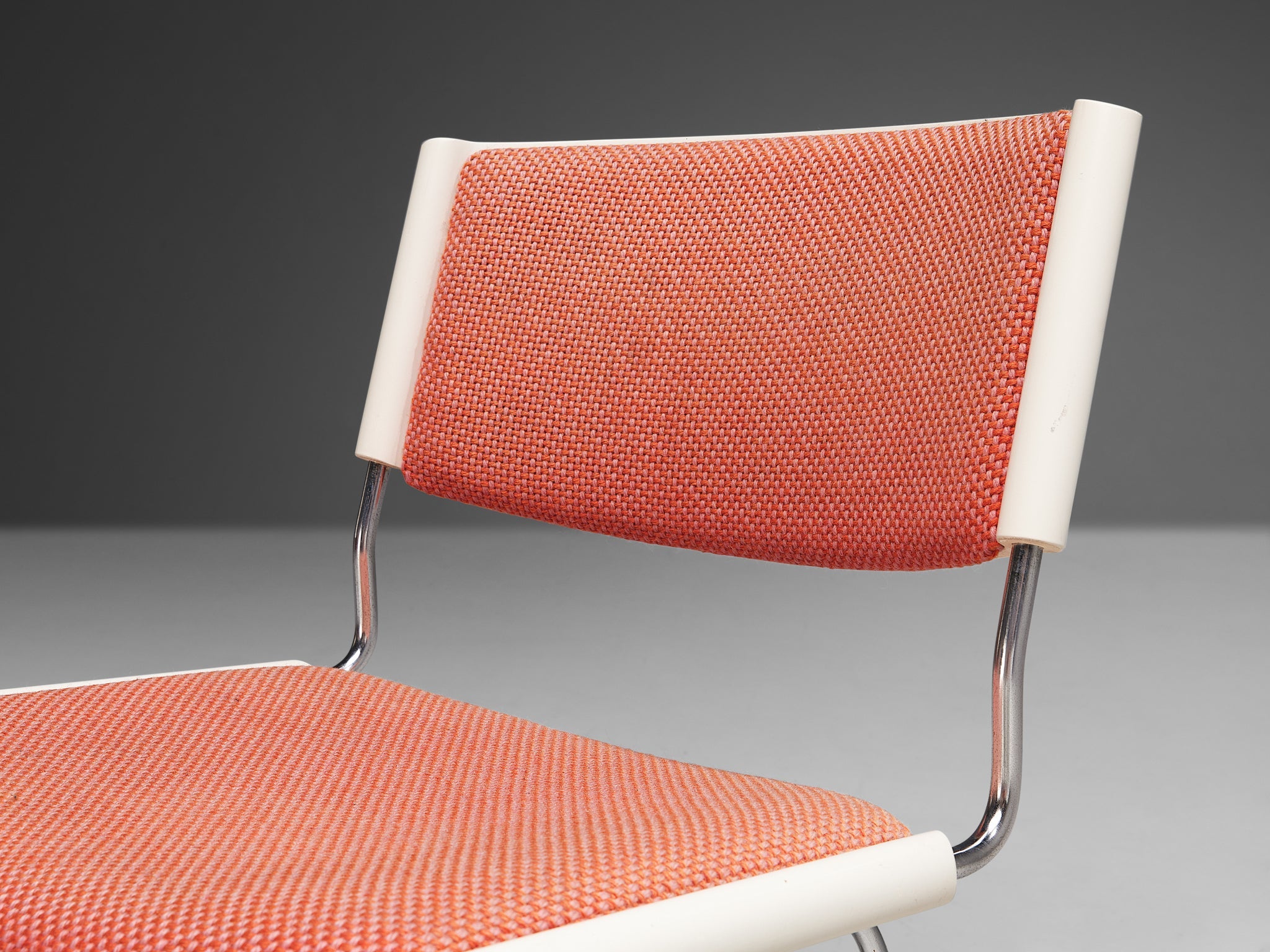 Rare Nanna and Jørgen Ditzel Set of Six 'Badminton' Chairs in Salmon Pink Fabric seating Morentz