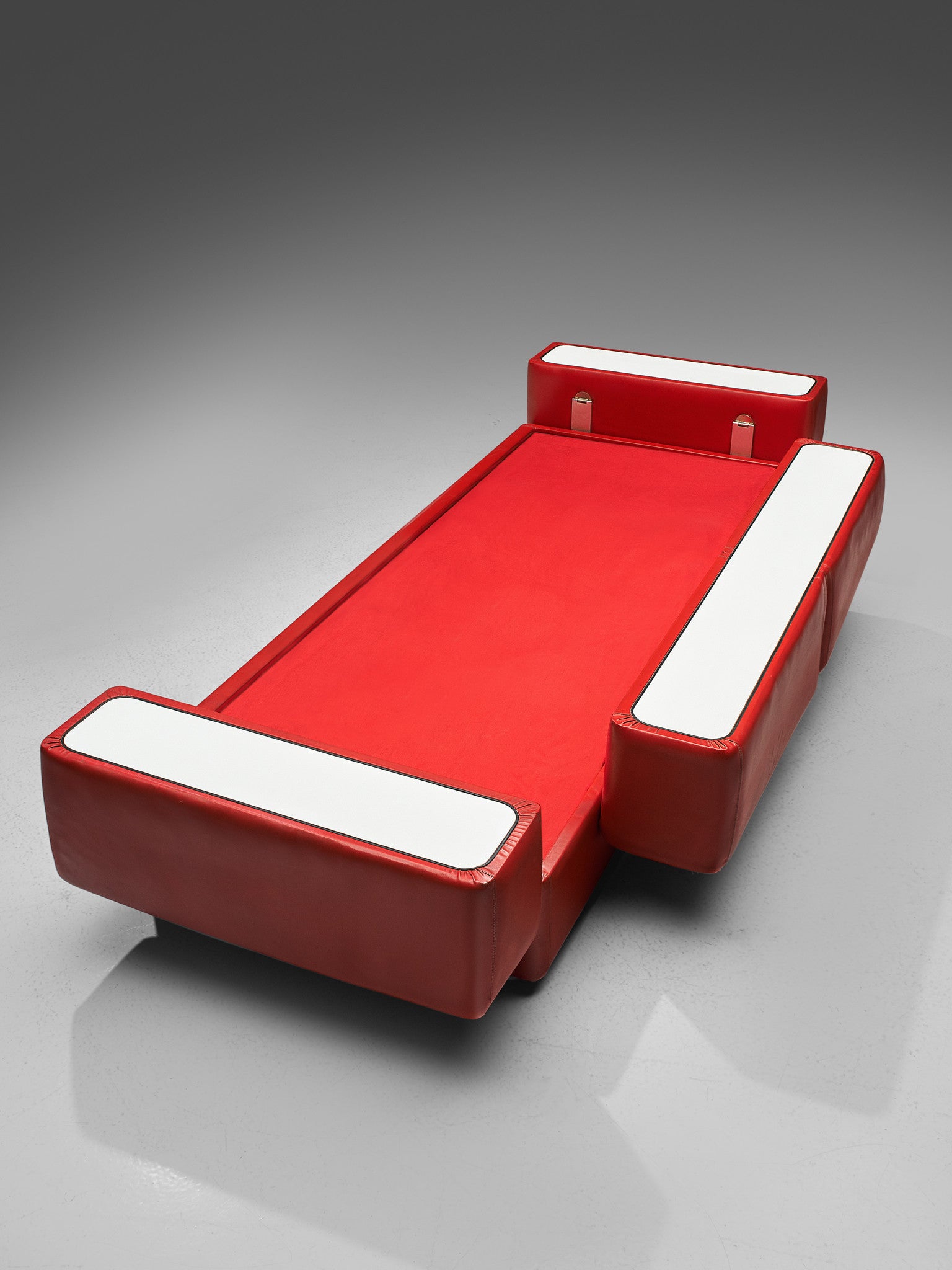 Tito Agnoli for Cinova Daybed Sofa in Red Upholstery Seating Morentz