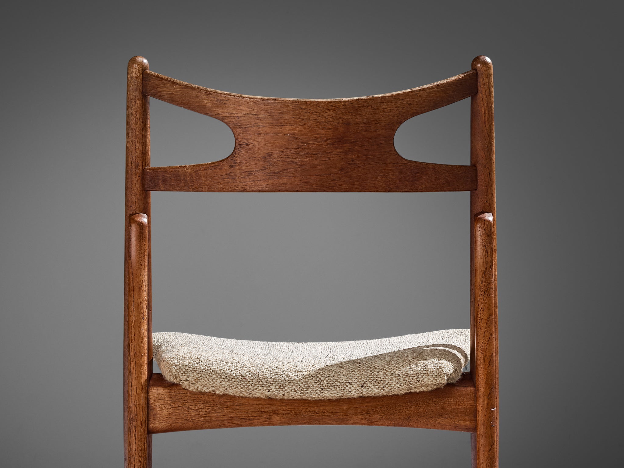 Hans Wegner for Carl Hansen & Søn 'Sawbuck' Dining Chair in Teak seating Morentz