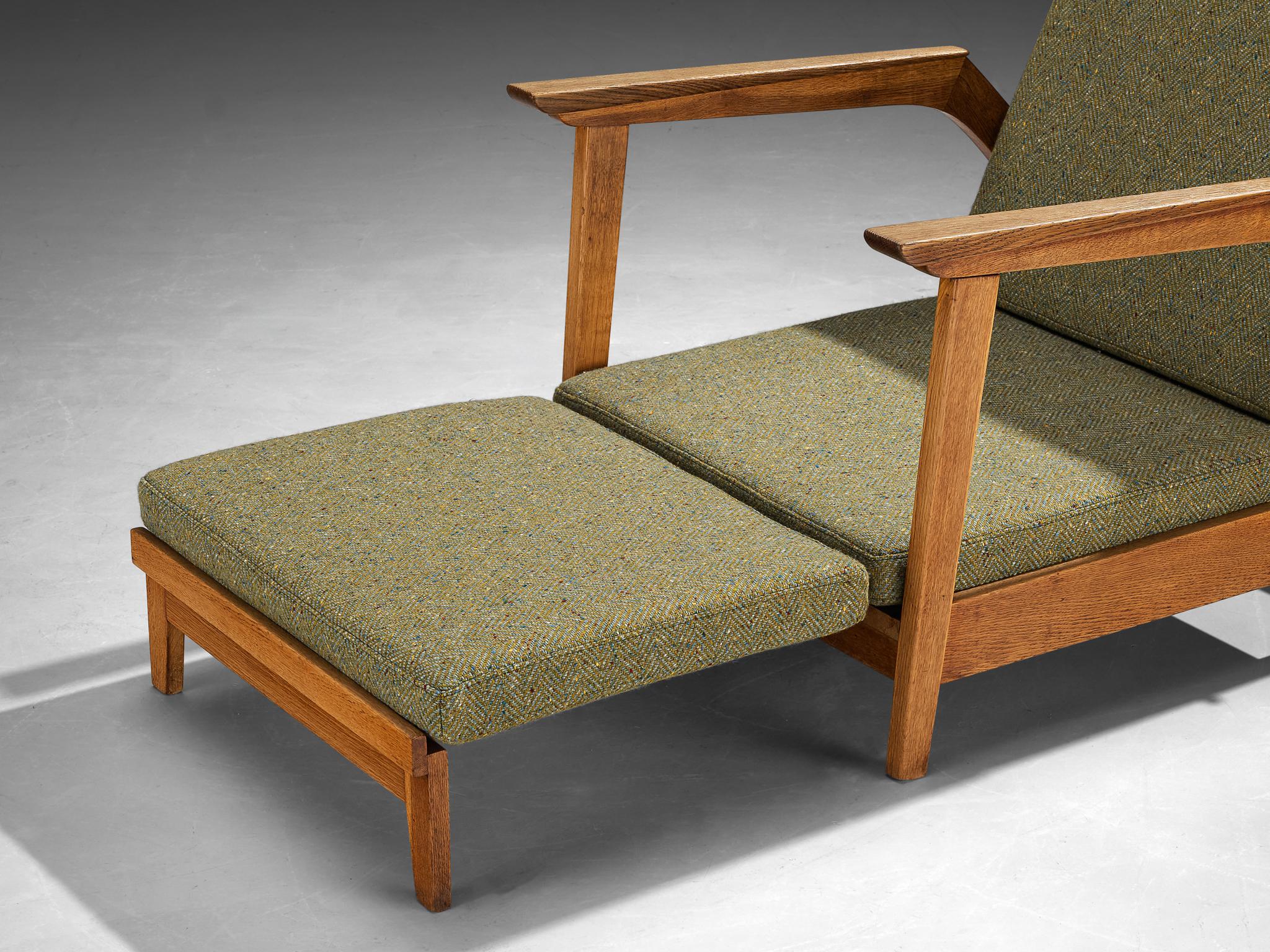 1950s Scandinavian Adjustable Chaise Longue in Solid Oak and Green Wool seating Morentz