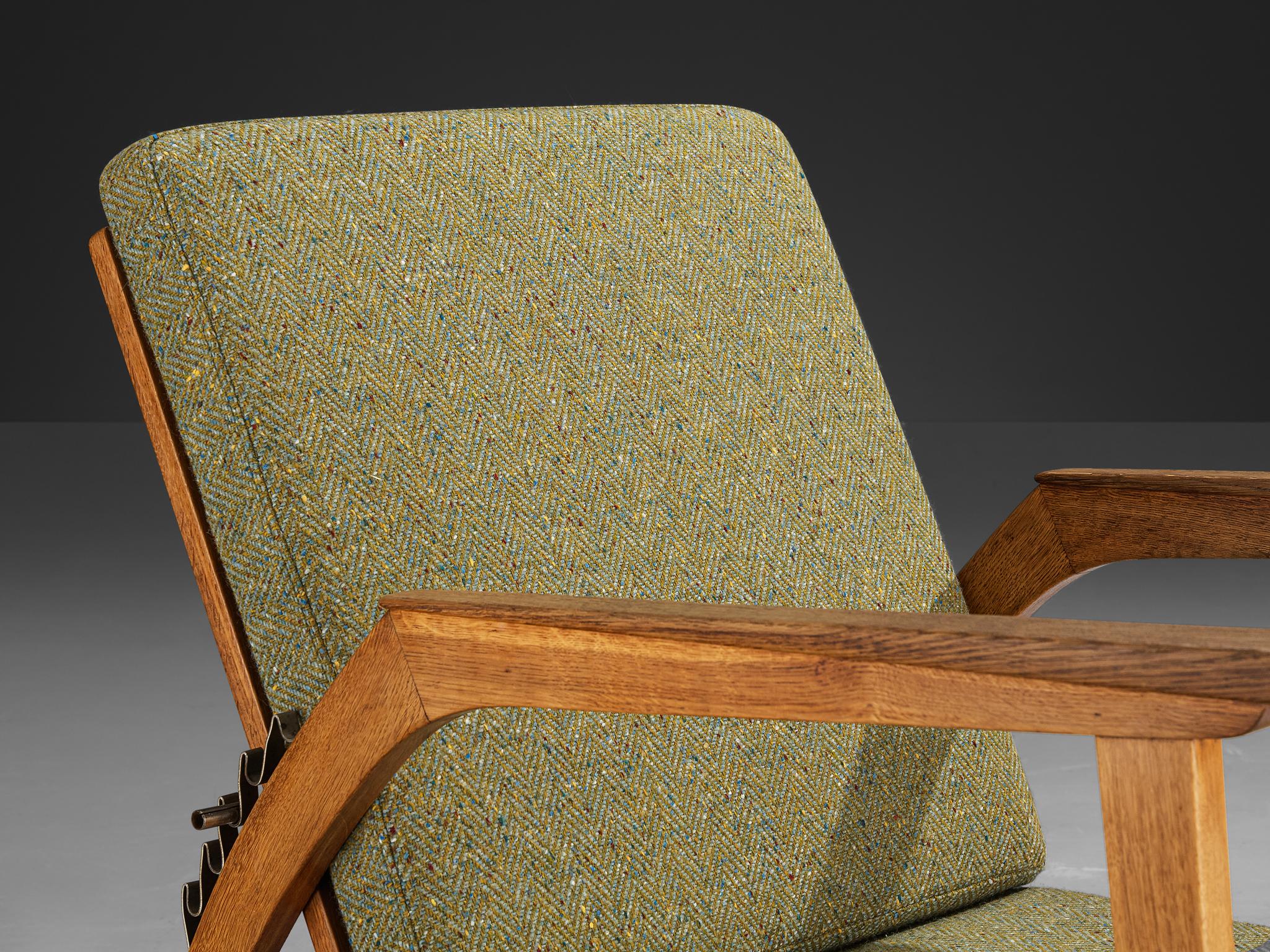 1950s Scandinavian Adjustable Chaise Longue in Solid Oak and Green Wool seating Morentz