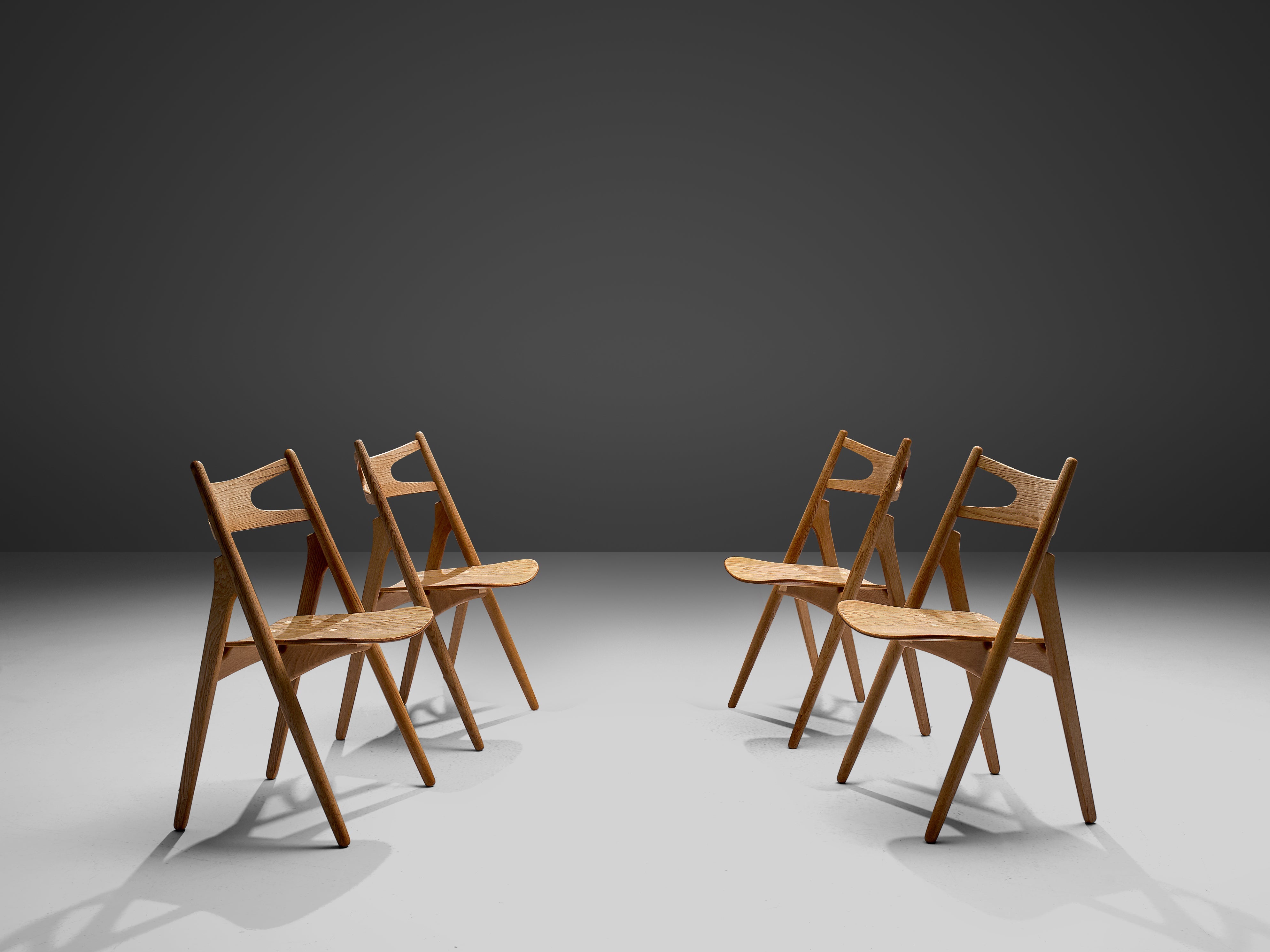Hans J. Wegner Set of Four 'Sawbuck' Dining Chairs in Oak seating Morentz