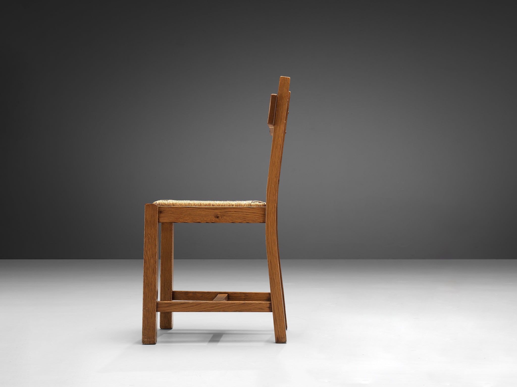 Belgian Dining Chair in Oak and Straw seating Morentz