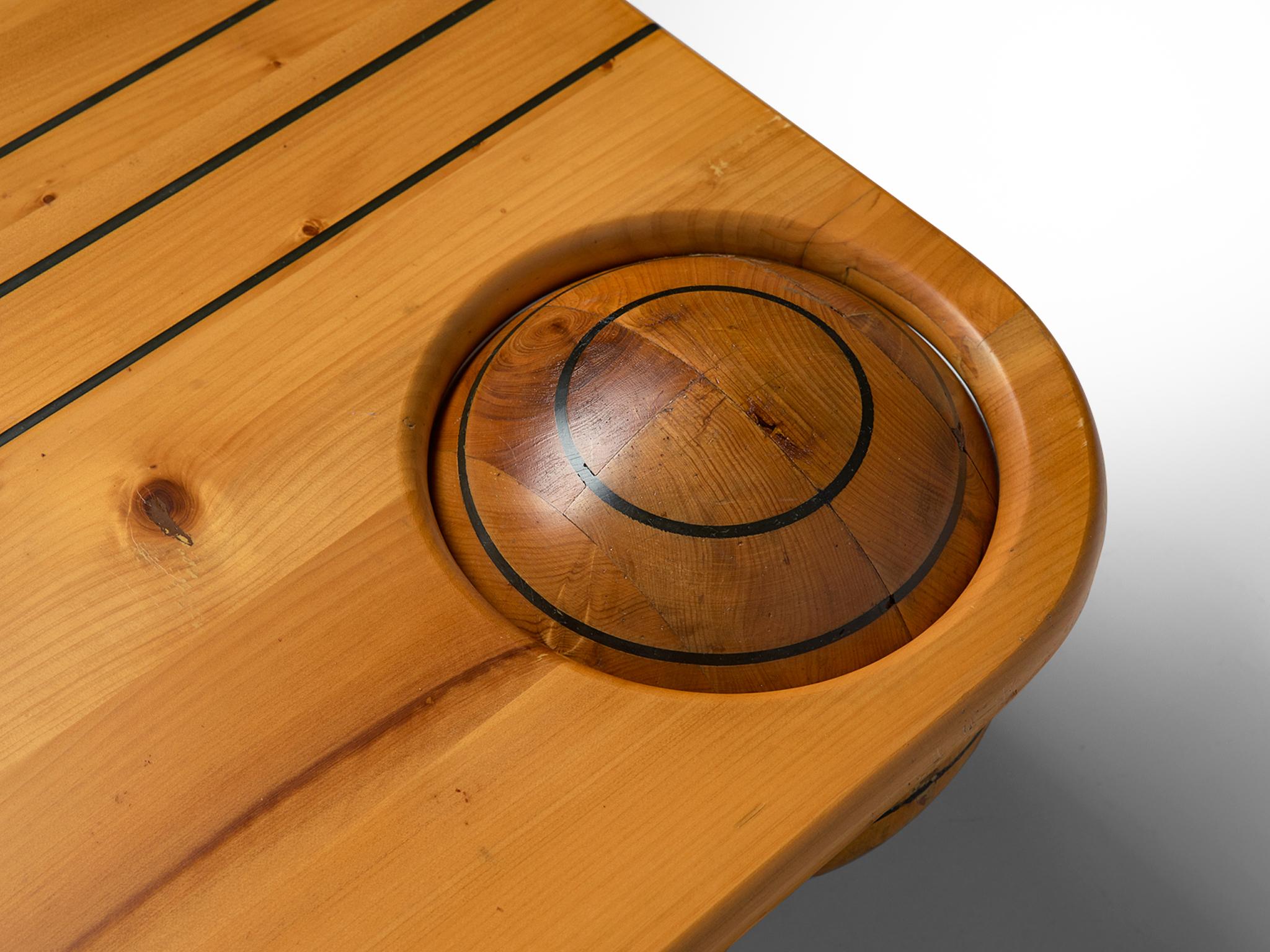 Playful Italian Coffee Table in Pine tables Morentz