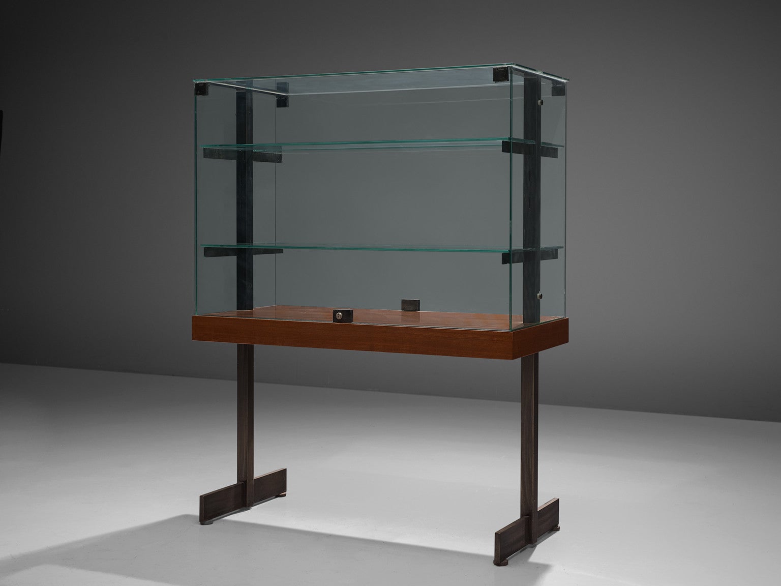 De Coene Showcases in Glass, Steel and Teak case pieces and storage cabinets Morentz