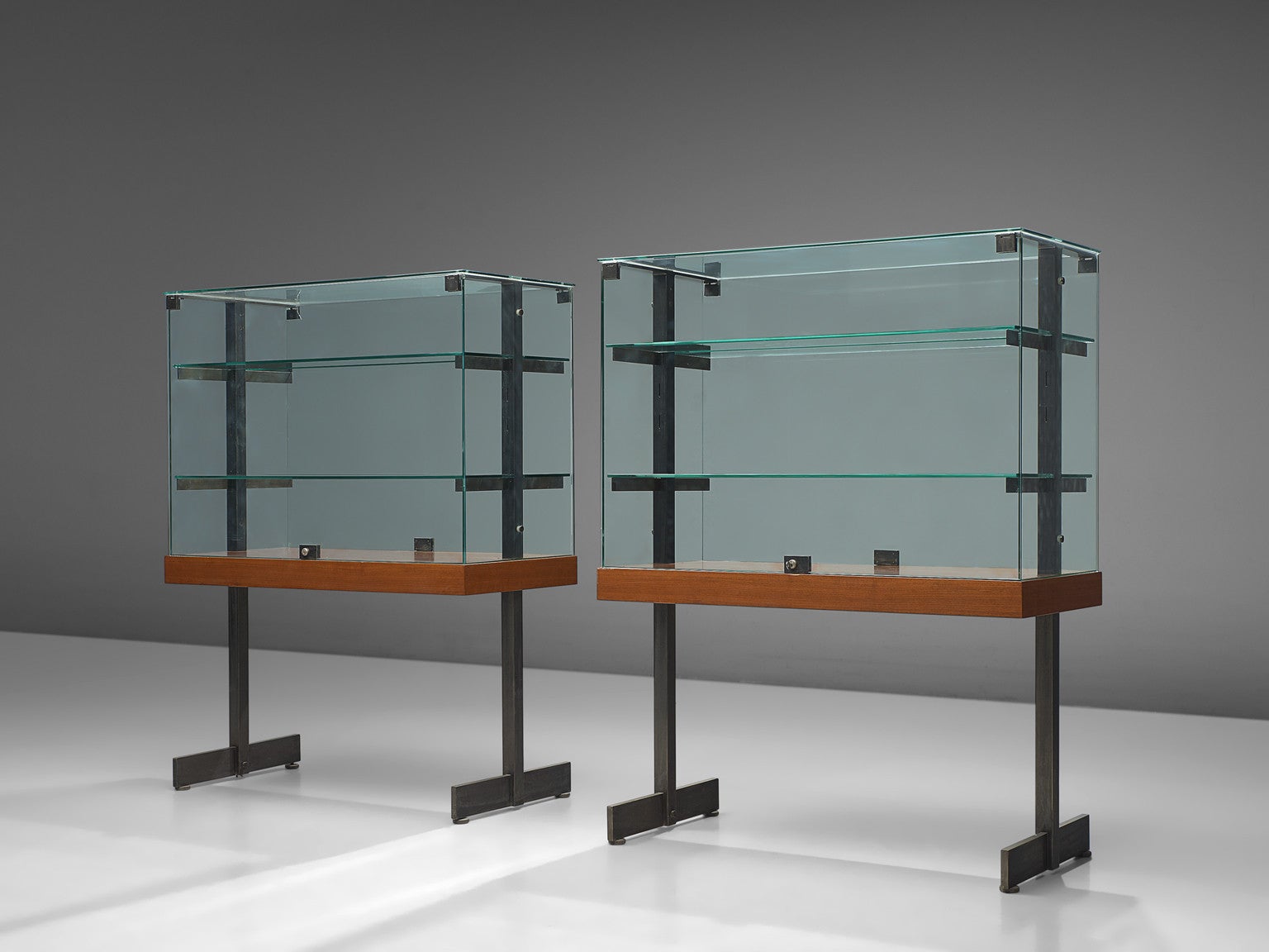 De Coene Showcases in Glass, Steel and Teak case pieces and storage cabinets Morentz