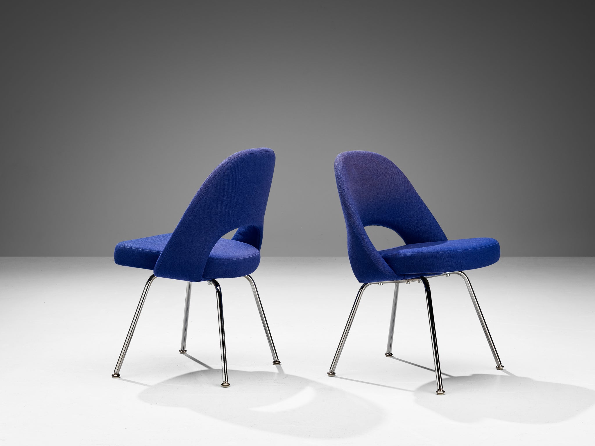 Eero Saarinen for Knoll Set of Four Dining Chairs in Blue Upholstery seating Morentz