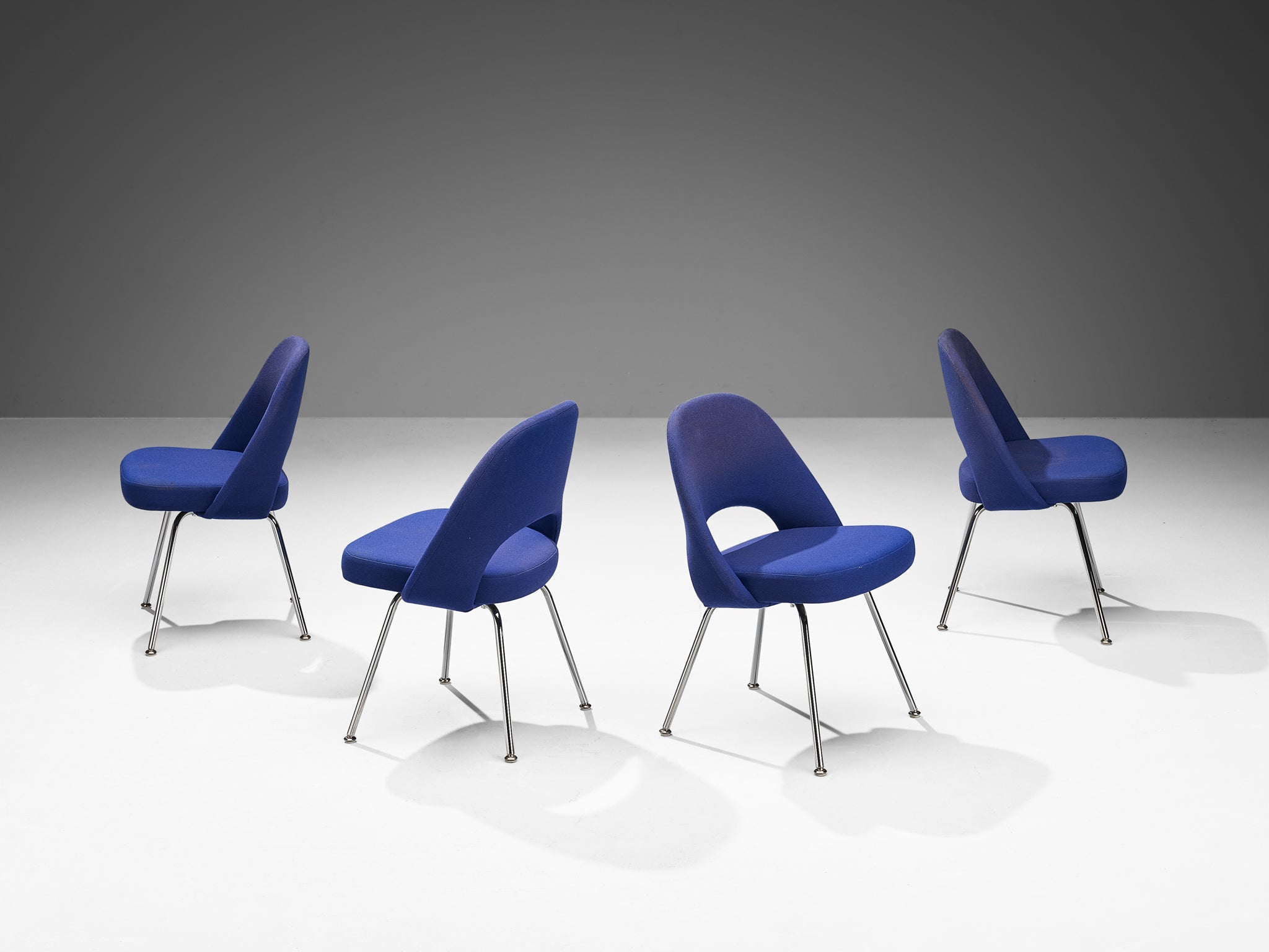 Eero Saarinen for Knoll Set of Four Dining Chairs in Blue Upholstery seating Morentz