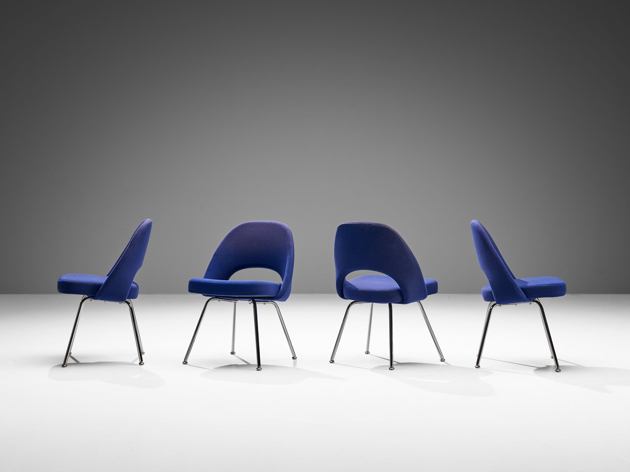 Eero Saarinen for Knoll Set of Four Dining Chairs in Blue Upholstery seating Morentz