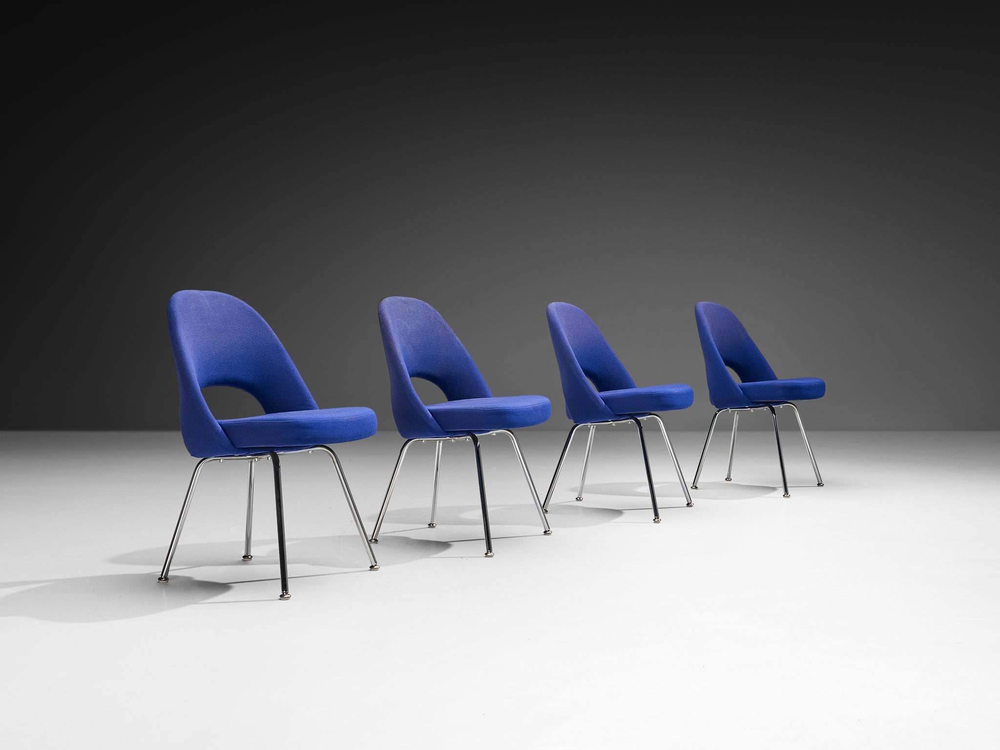 Eero Saarinen for Knoll Set of Four Dining Chairs in Blue Upholstery