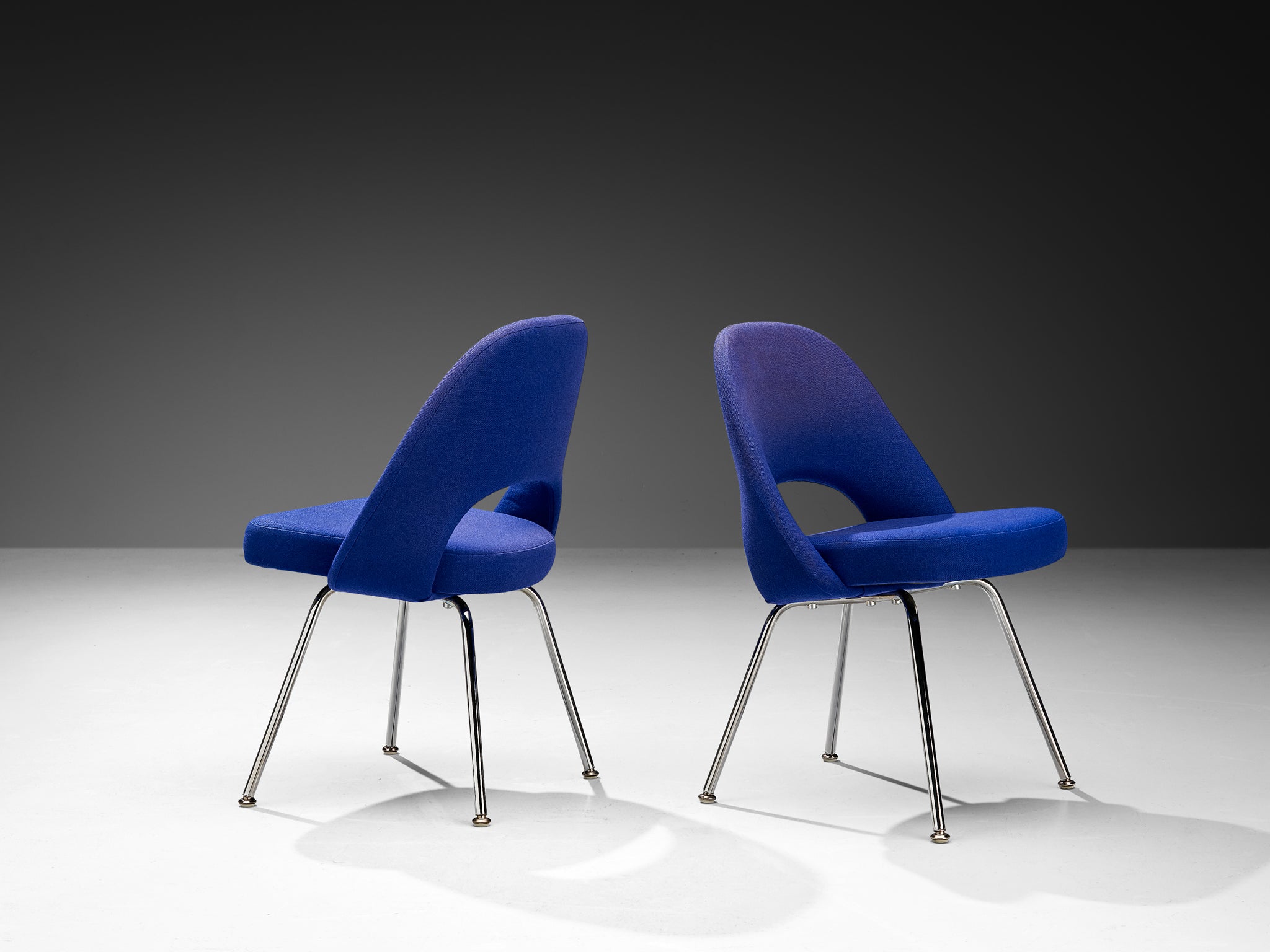 Eero Saarinen for Knoll Set of Four Dining Chairs in Blue Upholstery Seating Morentz