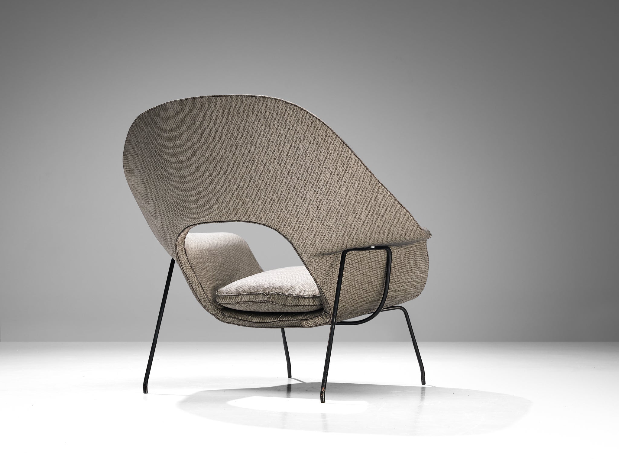 Eero Saarinen Rare and Early 'Womb' Chair in Grey Upholstery and Metal seating Morentz