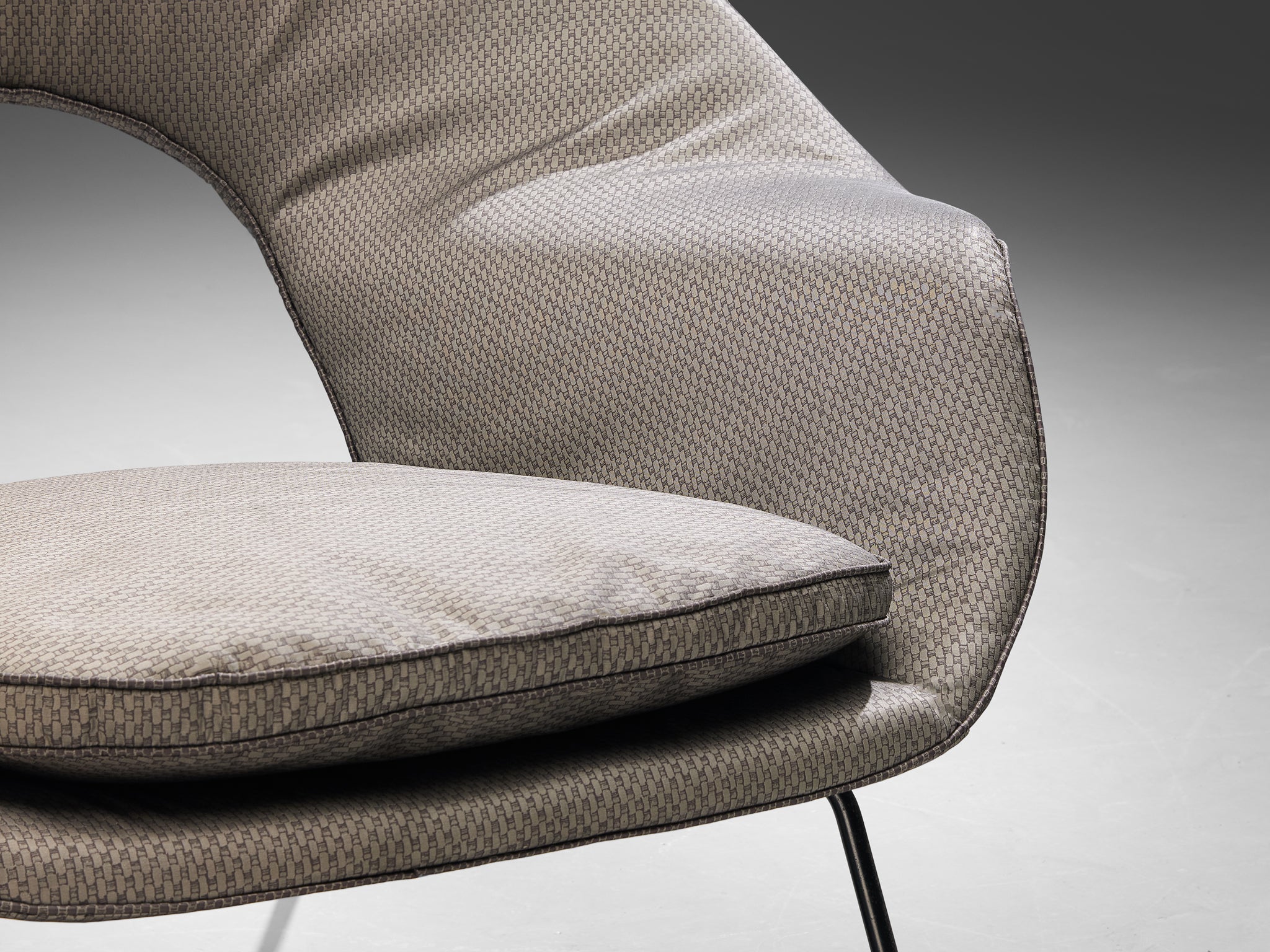 Eero Saarinen Rare and Early 'Womb' Chair in Grey Upholstery and Metal seating Morentz