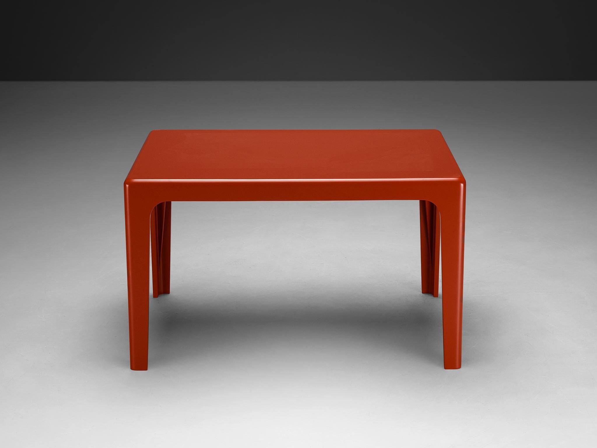 Horn Collection Post-Modern Dining Table in Red Polyurethane Plastic 1970s tables Morentz