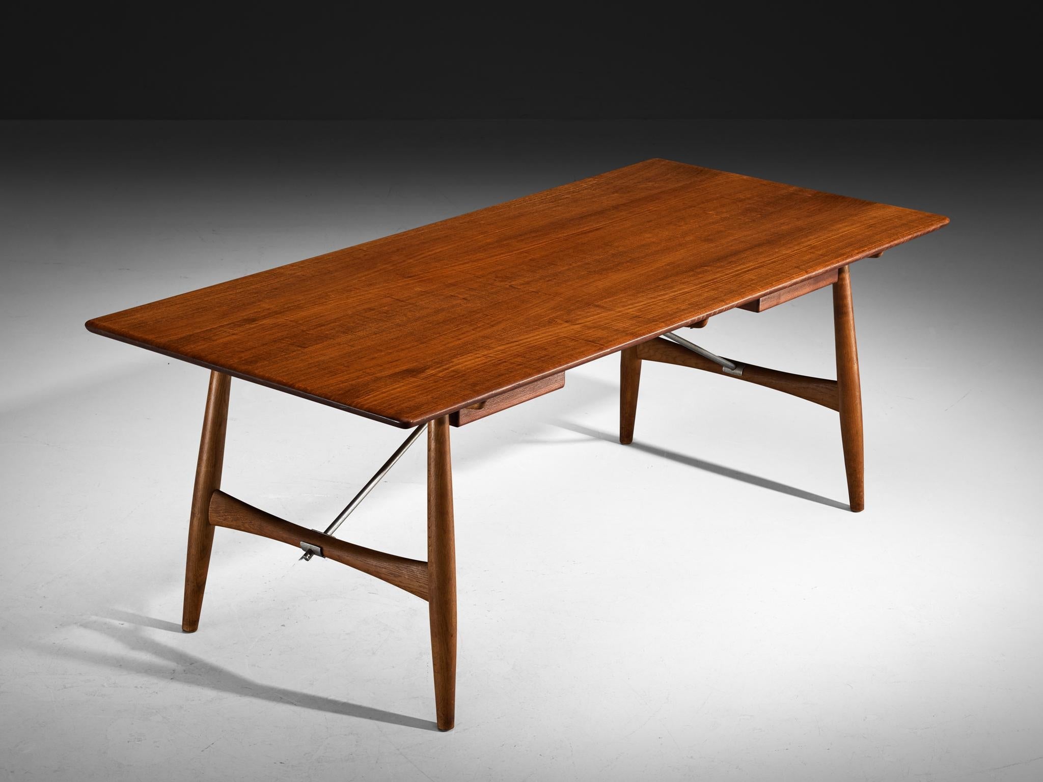 Hans J. Wegner for Johannes Hansen Rare ‘Architect’s Desk’ in Teak and Oak tables Morentz