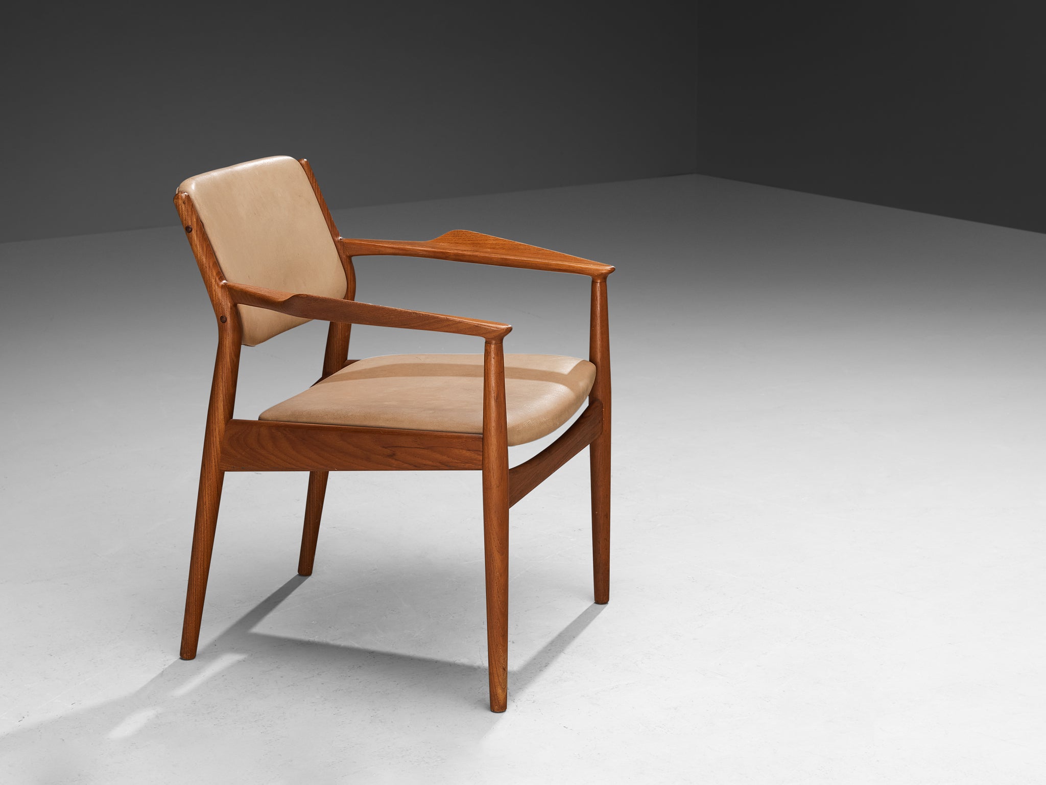 Arne Vodder for Sibast Armchairs in Teak and Beige Upholstery Seating Morentz