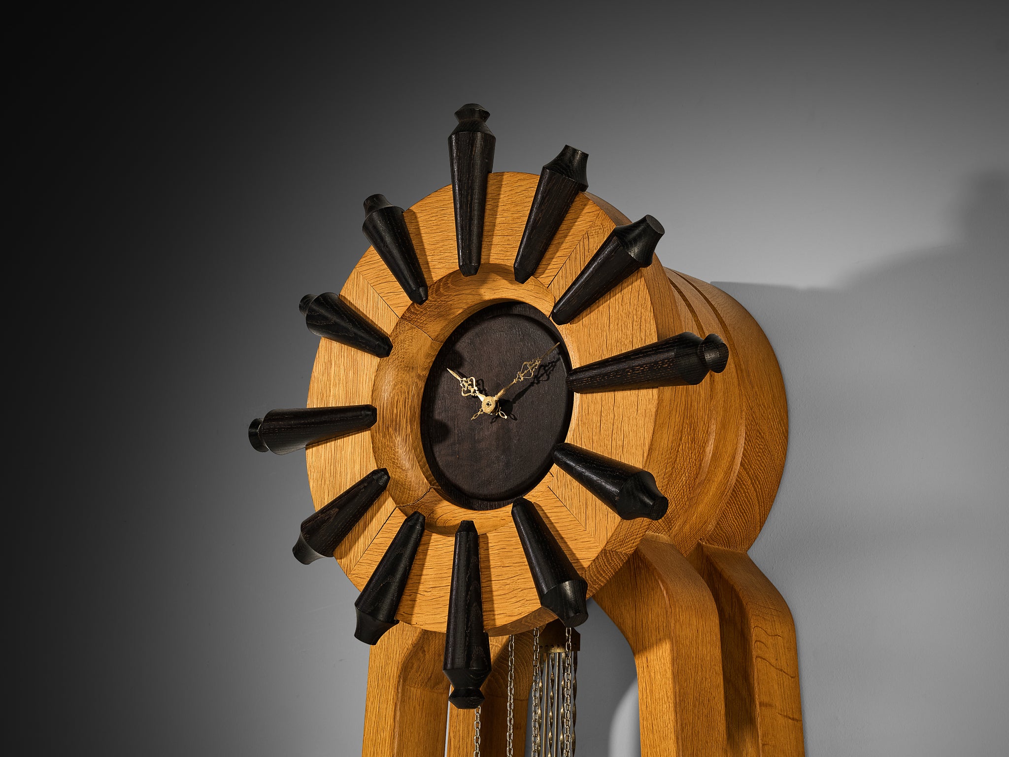 Guillerme & Chambron Longcase Clock in Oak with Brass Accents Decorative objects Morentz