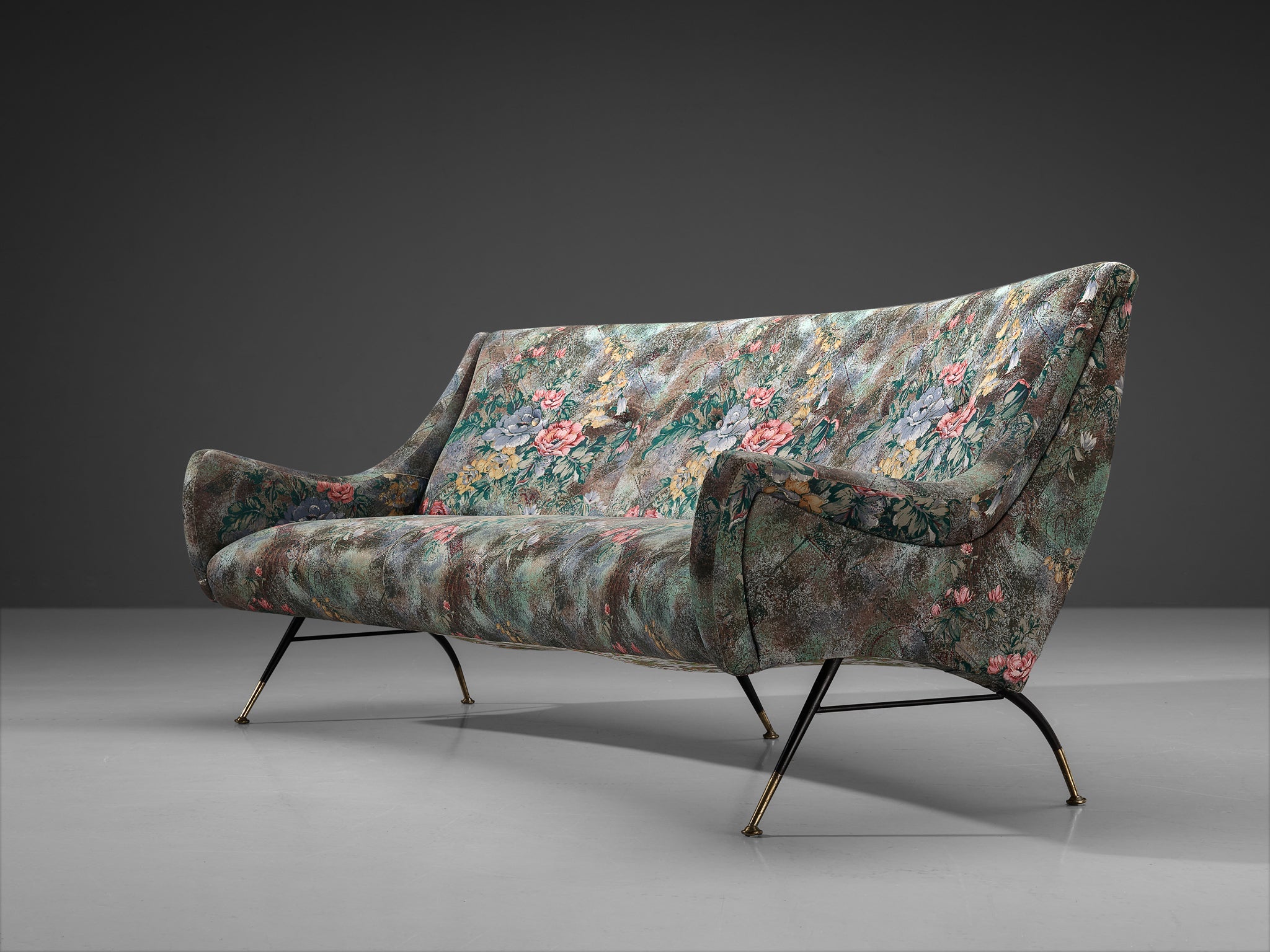 Elegant Italian Sofa in Floral Upholstery seating Morentz