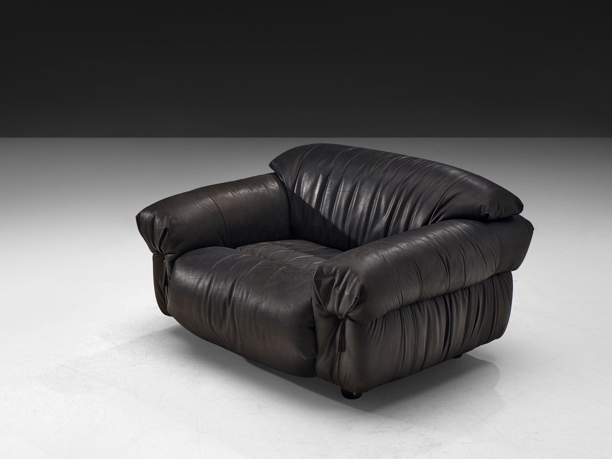 Post-Modern Italian Lounge Chair in Patinated Black Leather Seating Morentz
