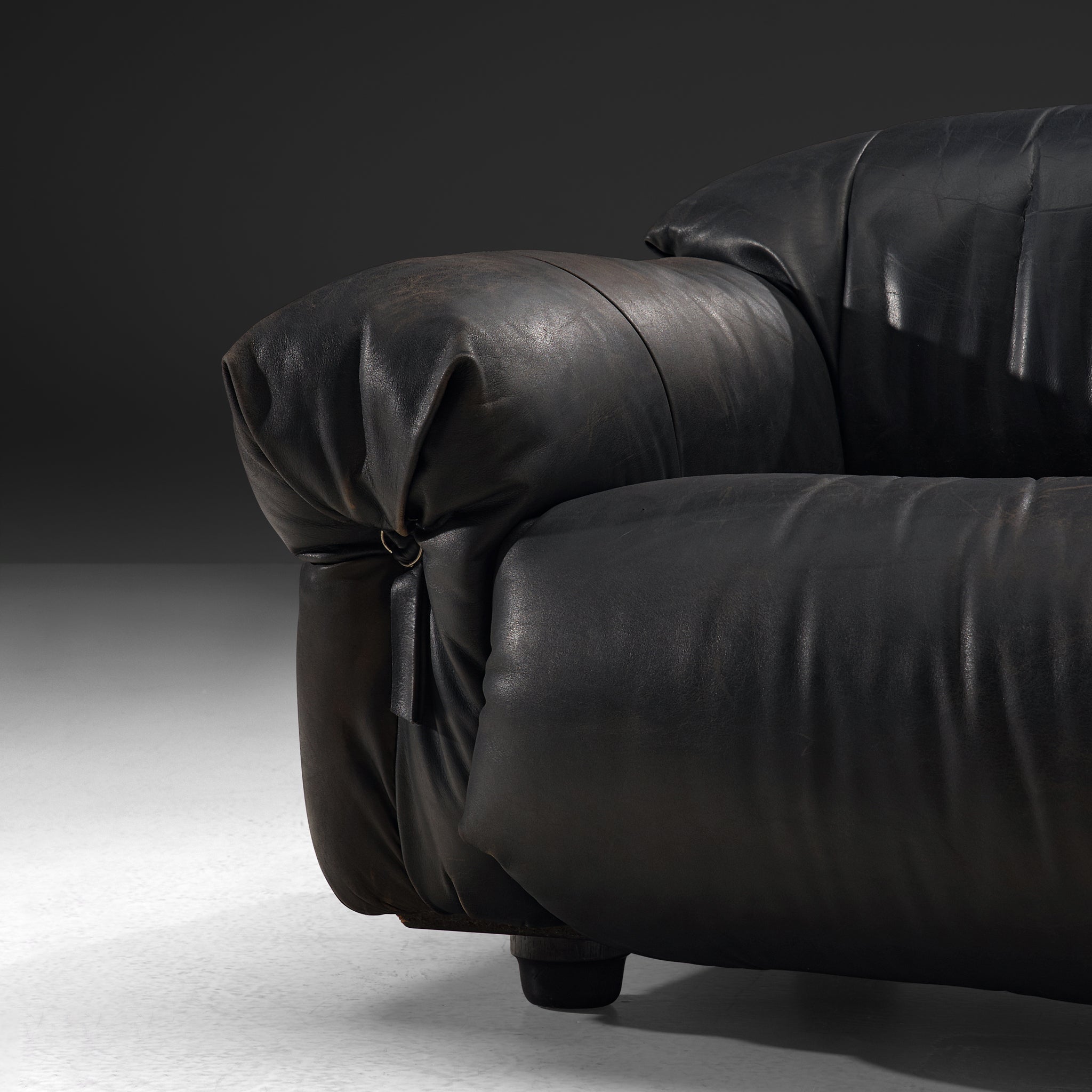 Post-Modern Italian Lounge Chair in Patinated Black Leather Seating Morentz