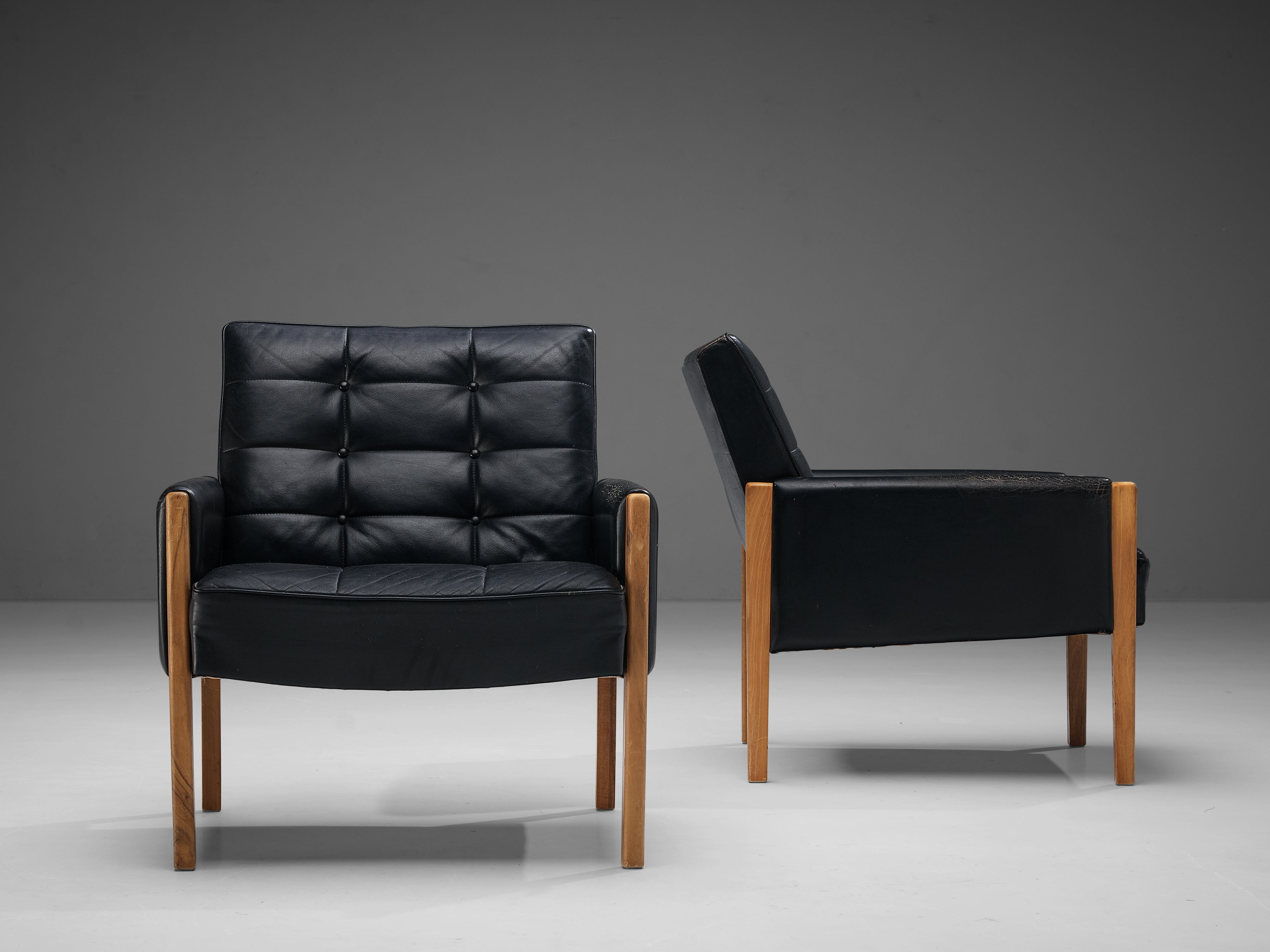Italian Lounge Chairs in Black Leather and Stained Walnut seating Morentz