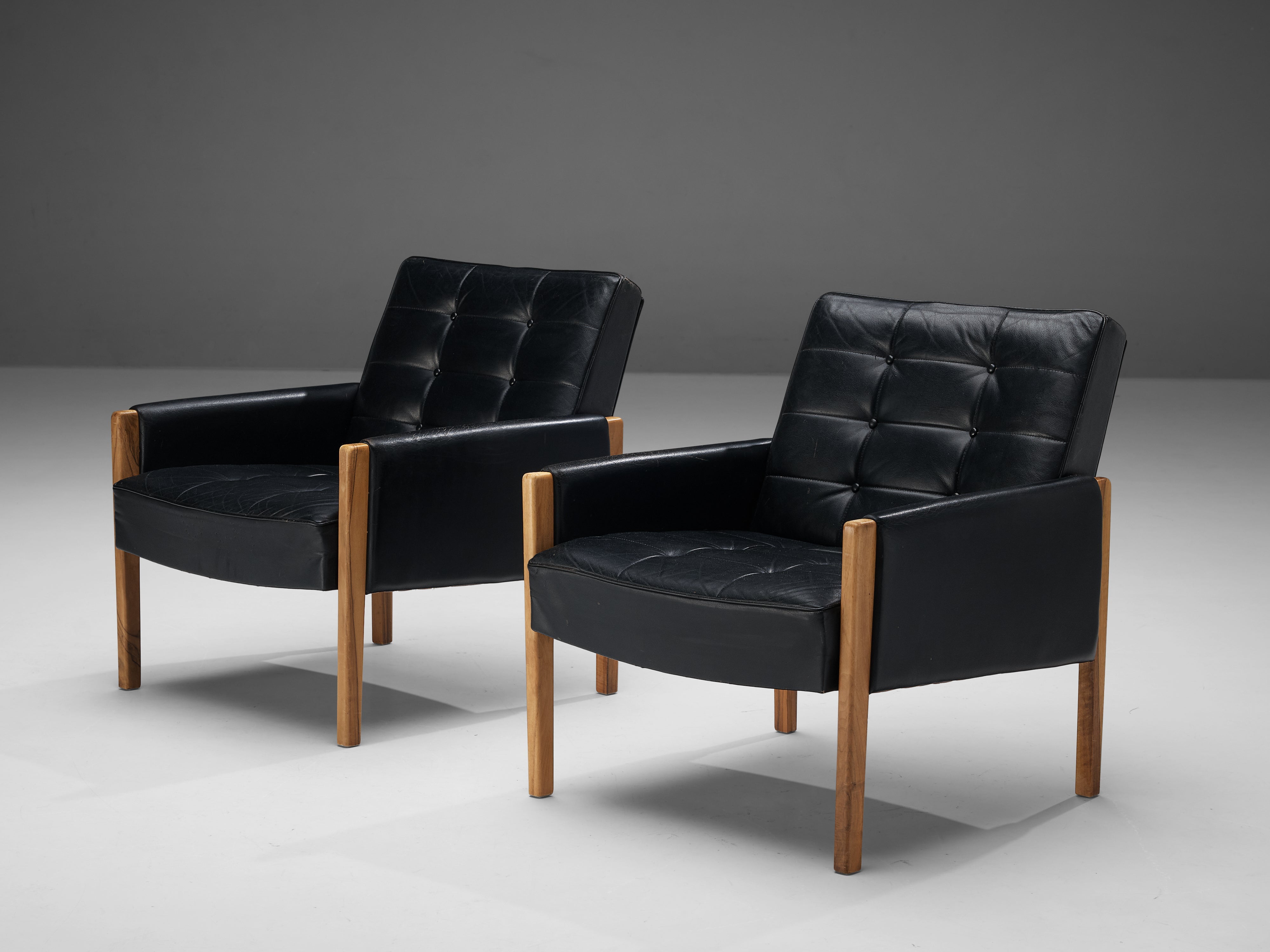 Italian Lounge Chairs in Black Leather and Stained Walnut seating Morentz