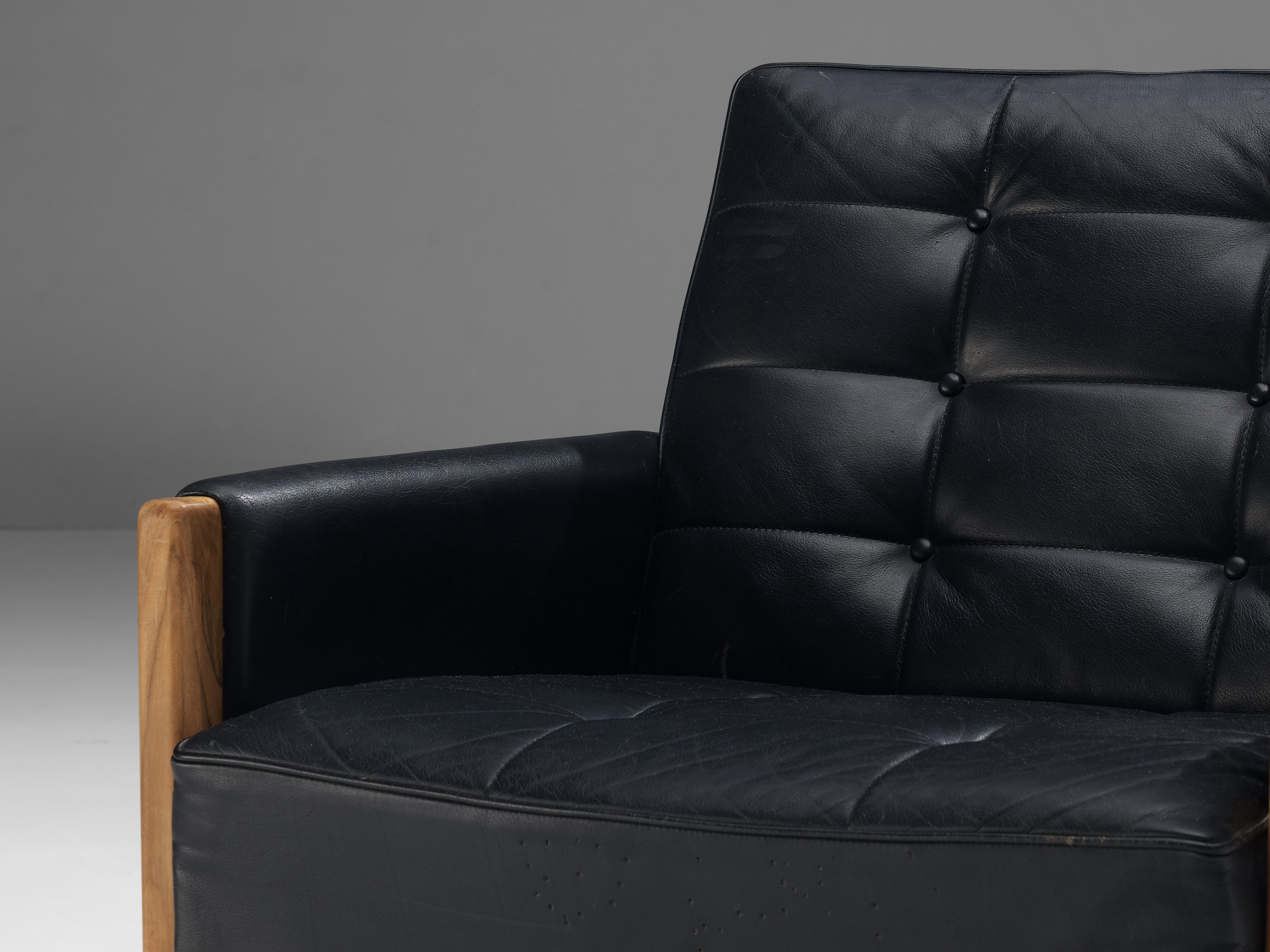 Italian Lounge Chairs in Black Leather and Stained Walnut seating Morentz